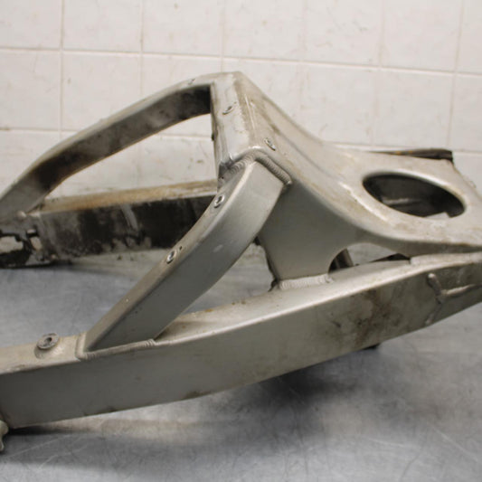 2000 Yamaha YZF R6 REAR SWINGARM BACK SUSPENSION 5EB-22110-01-00 BB558