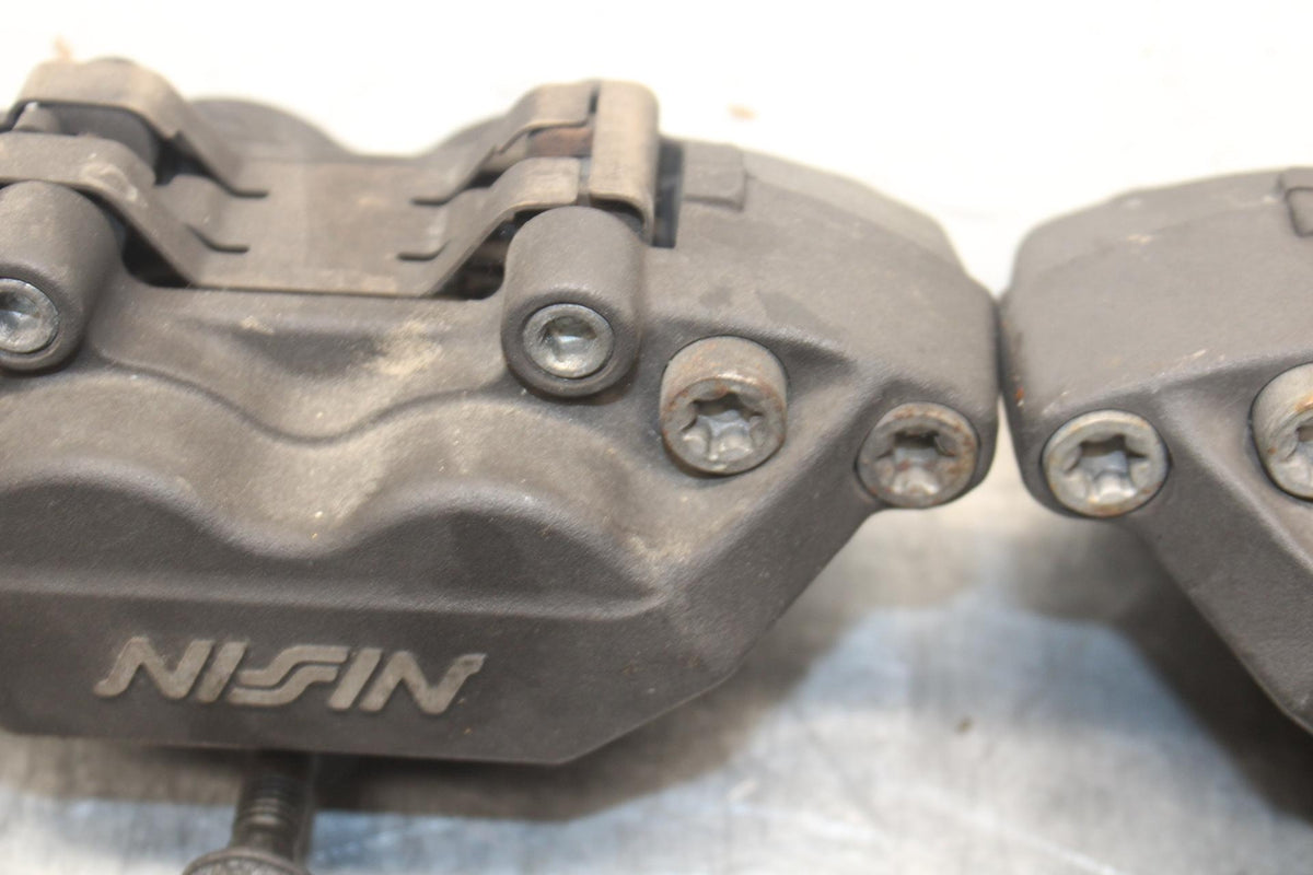 2004 Honda CBR600F4i RIGHT LEFT FRONT BRAKE CALIPER SET PAIR CALIPERS BB606