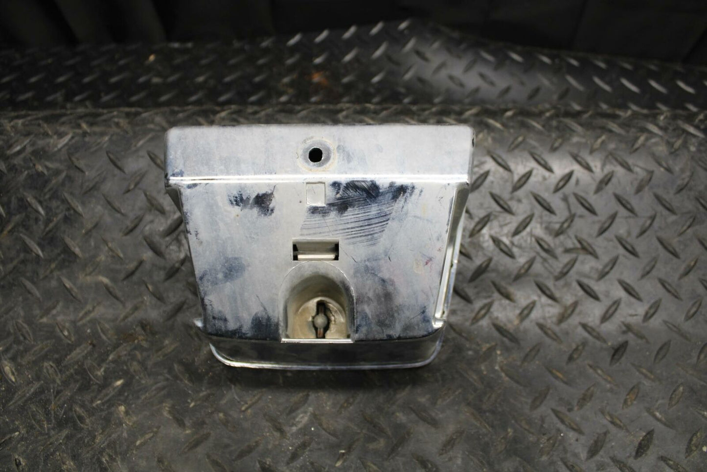 84-85 YAMAHA VIRAGO 1000 STOCK TOOLS OEM TOOL BAG KIT HOLDER BOX BB173