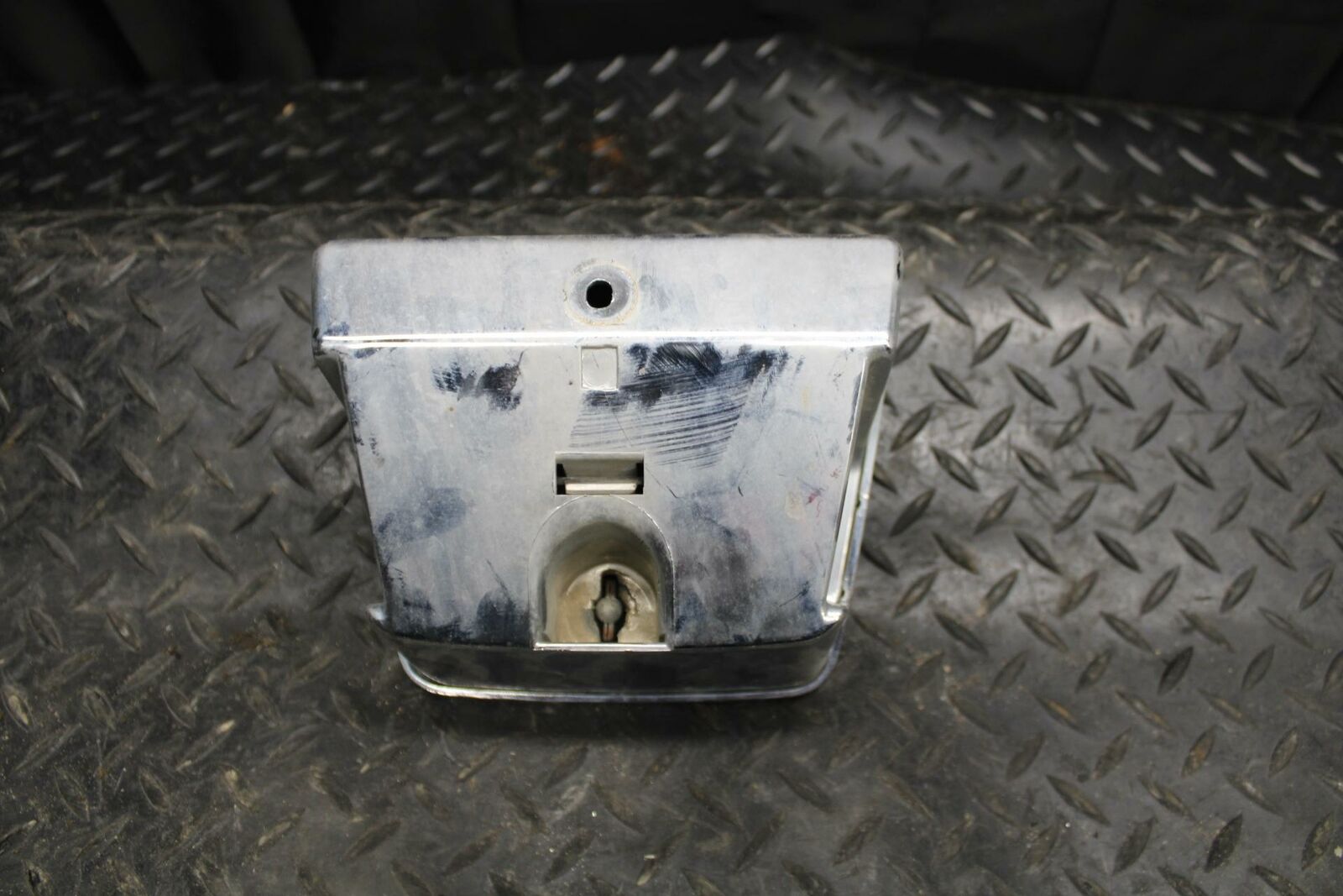 84-85 YAMAHA VIRAGO 1000 STOCK TOOLS OEM TOOL BAG KIT HOLDER BOX BB173