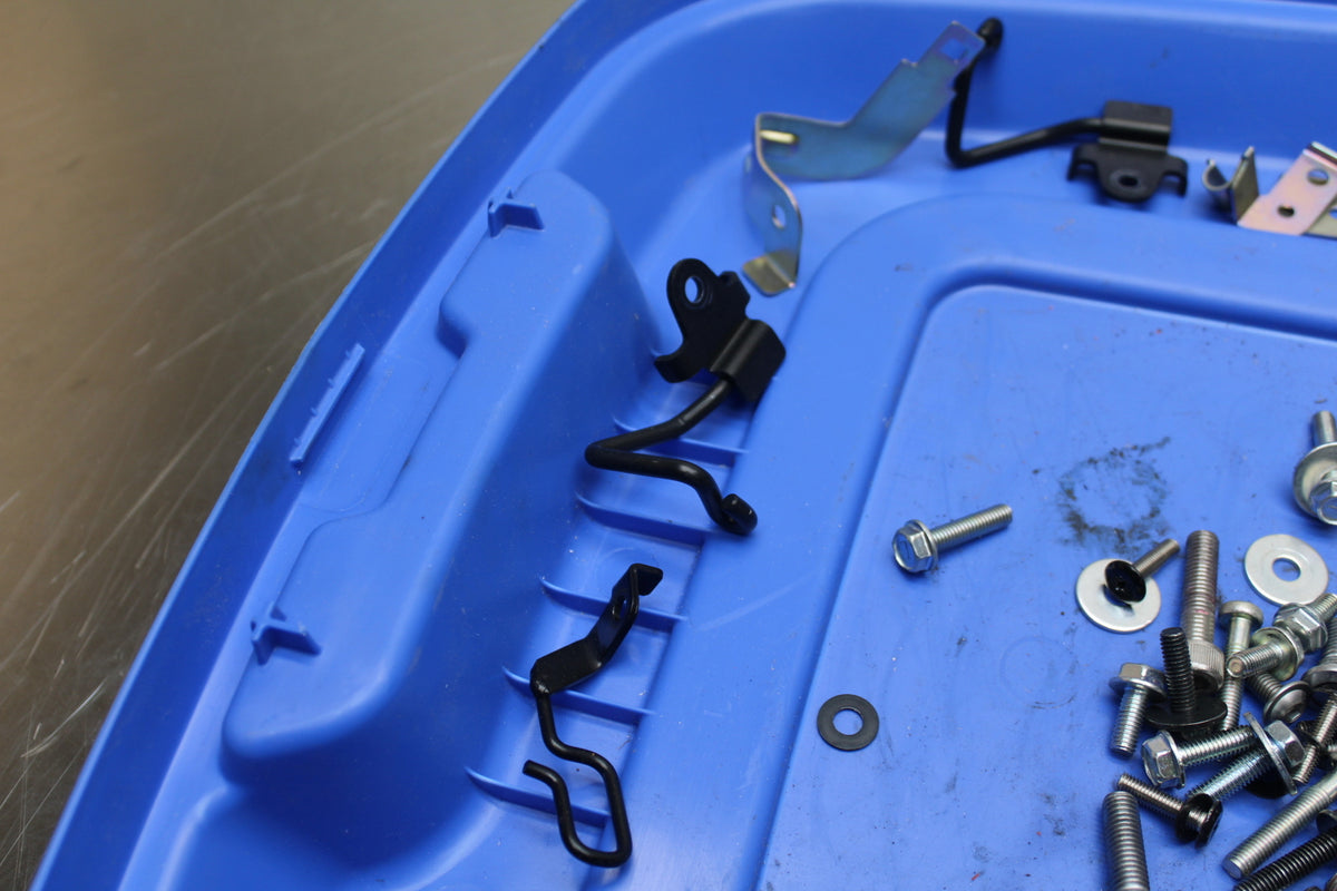 23-24 KAWASAKI NINJA ZX14R MOUNTING BOLTS HARDWARE MOTOR SCREWS BB141