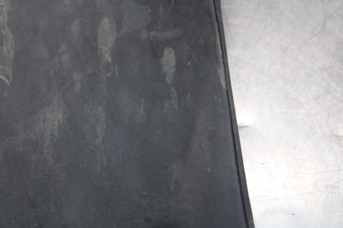02 DUCATI MONSTER 620 REAR BACK TAIL UNDERTAIL FAIRING COWL FENDER BB851