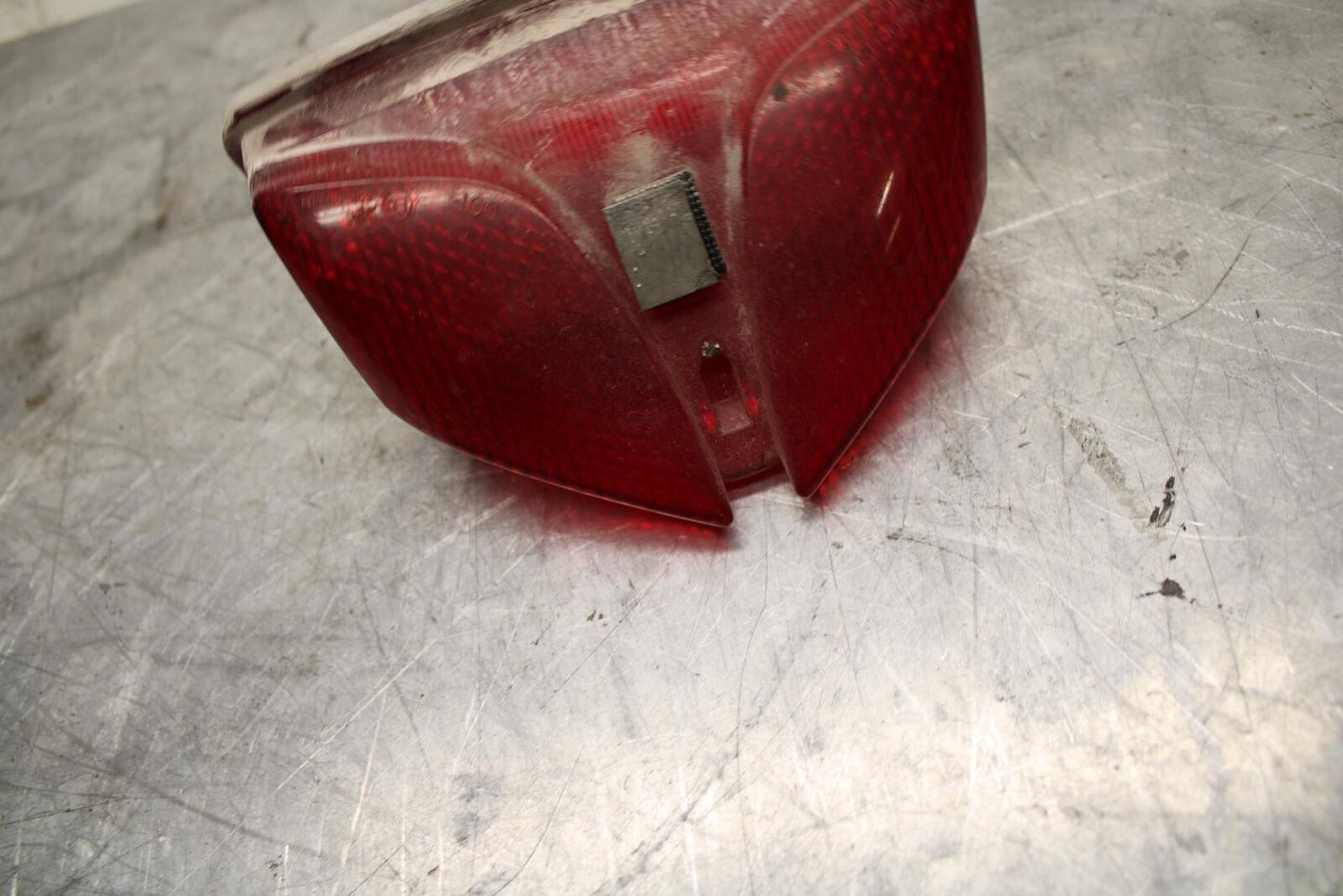 13 SUZUKI GSXR750 REAR TAIL TAILLIGHT BACK BRAKE LIGHT BB474
