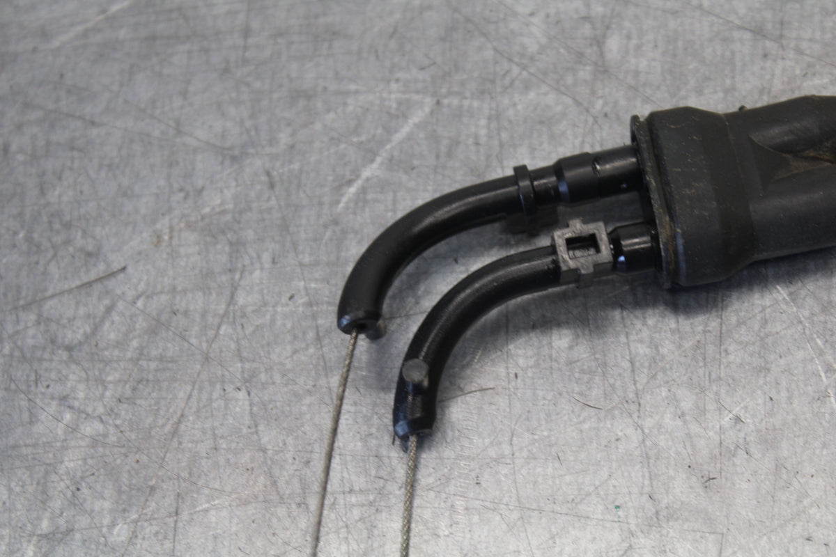 09-14 YAMAHA YZF R1 THROTTLE CABLES LINES 14B-26302-01-00 BB696