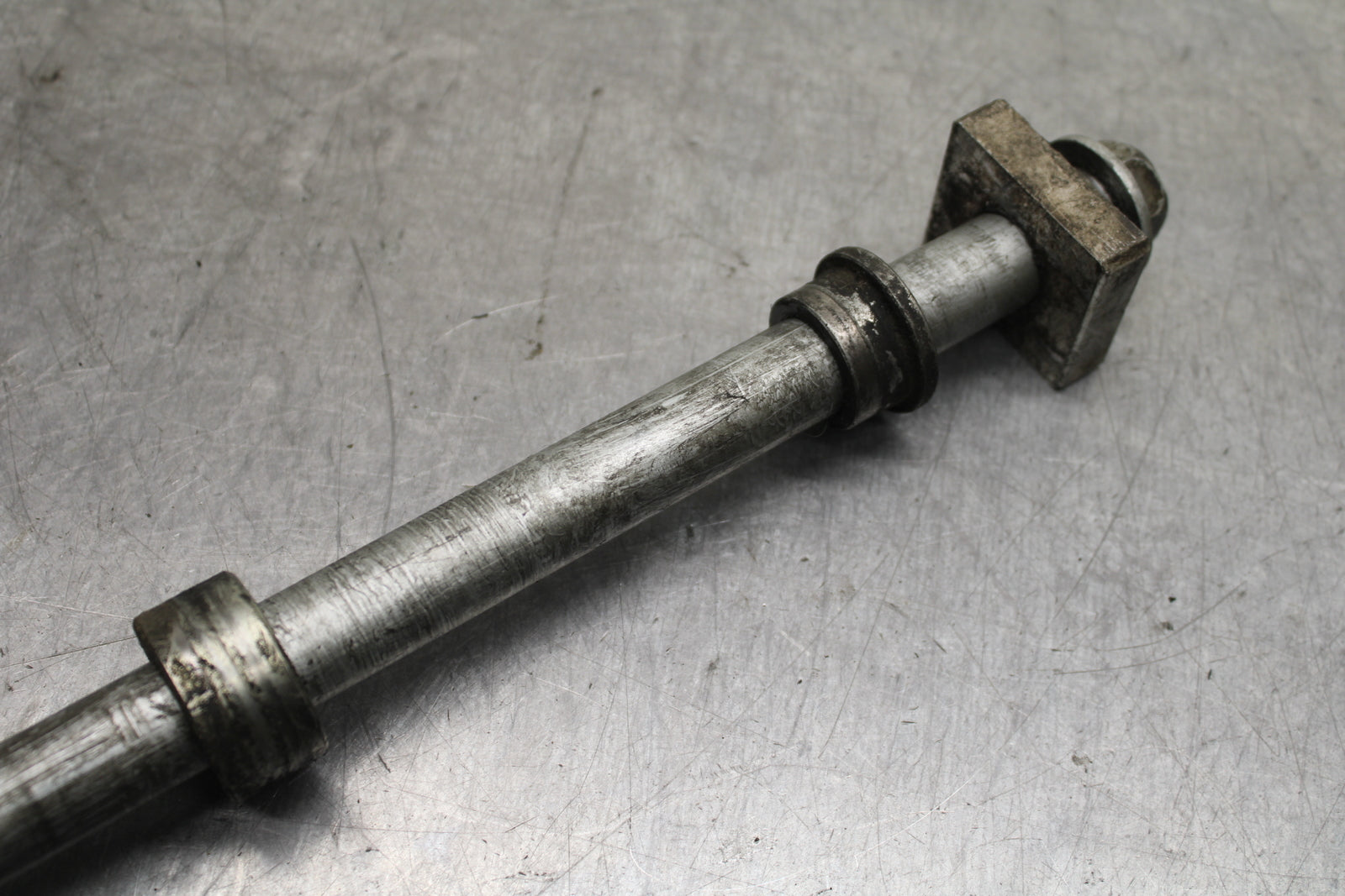 14-15 KAWASAKI NINJA 650 EX650F ABS REAR AXLE WHEEL RIM PIVOT BOLT AXEL BB741