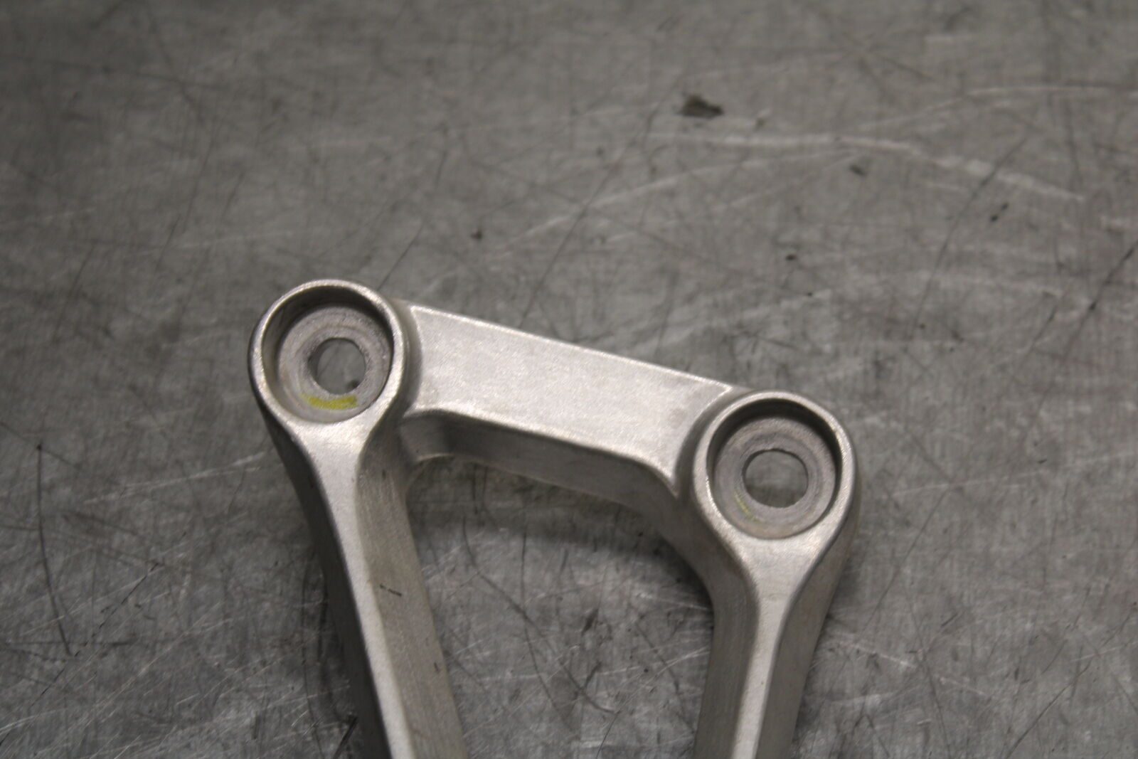 15-16 HONDA CB300F REAR BACK PASSENGER PEG SET PAIR BB740