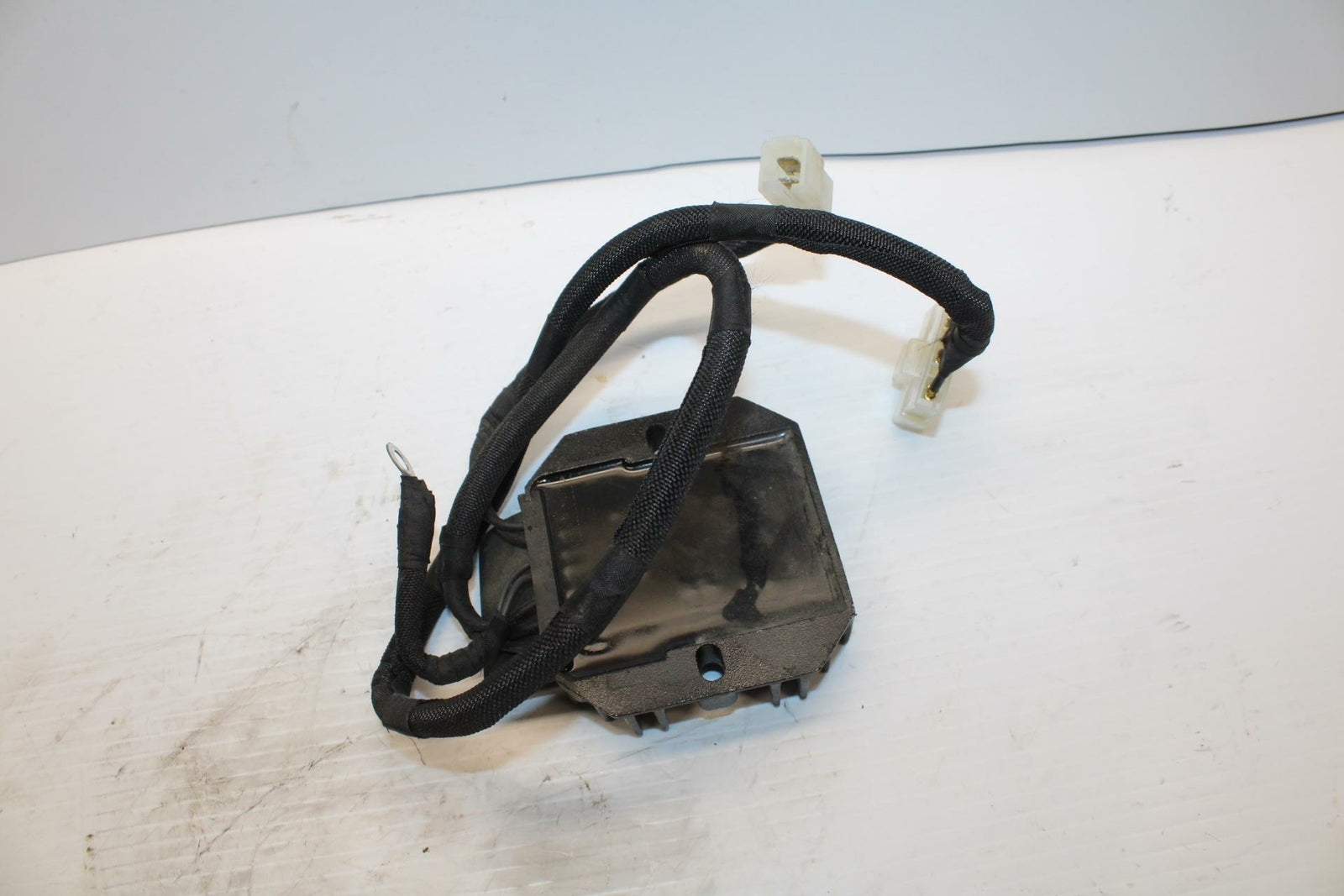 18-20 HUSQVARNA VITPILEN 401 RECTIFIER VOLTAGE REGULATOR BB248