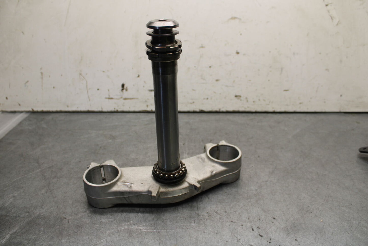 13-18 KAWASAKI NINJA ZX6R FRONT FORKS CLAMP LOWER TRIPLE TREE 44037-0136 BB666