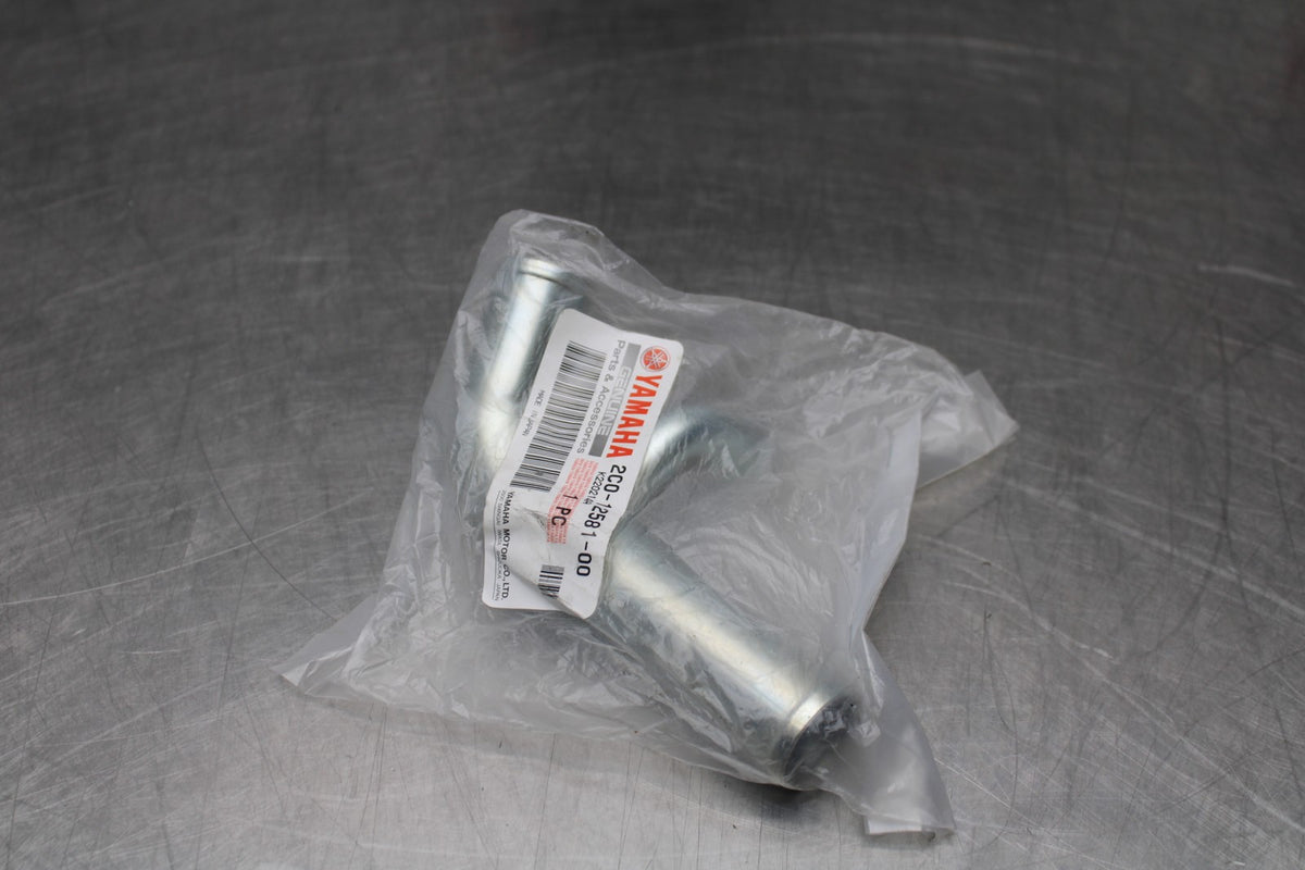 06-07 YAMAHA YZF R6 NEW!! RADIATOR ENGINE COOLANT WATER PIPE BB802