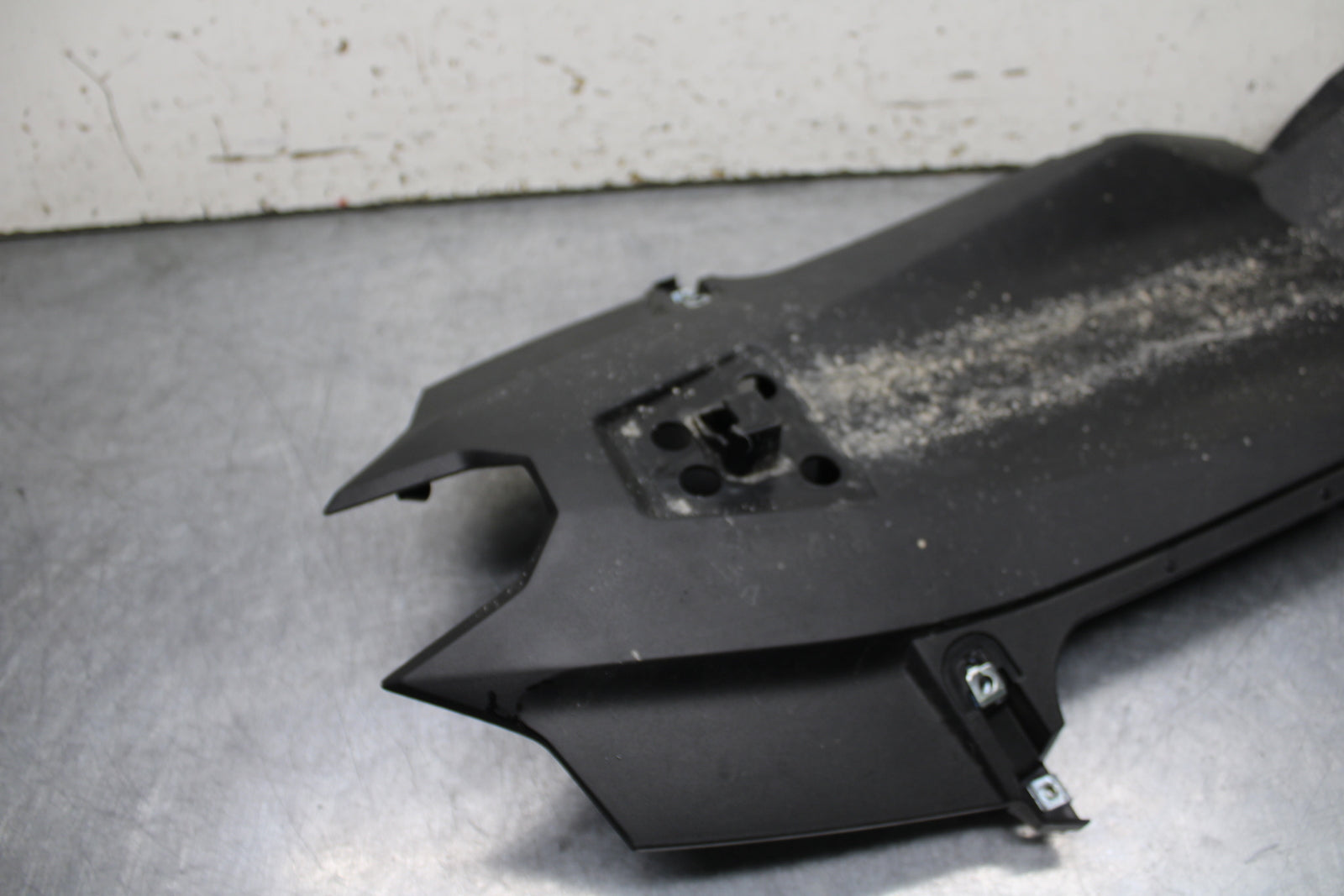 24 KAWASAKI NINJA 500 ABS REAR BACK TAIL UNDERTAIL FAIRING COWL FENDER BB730