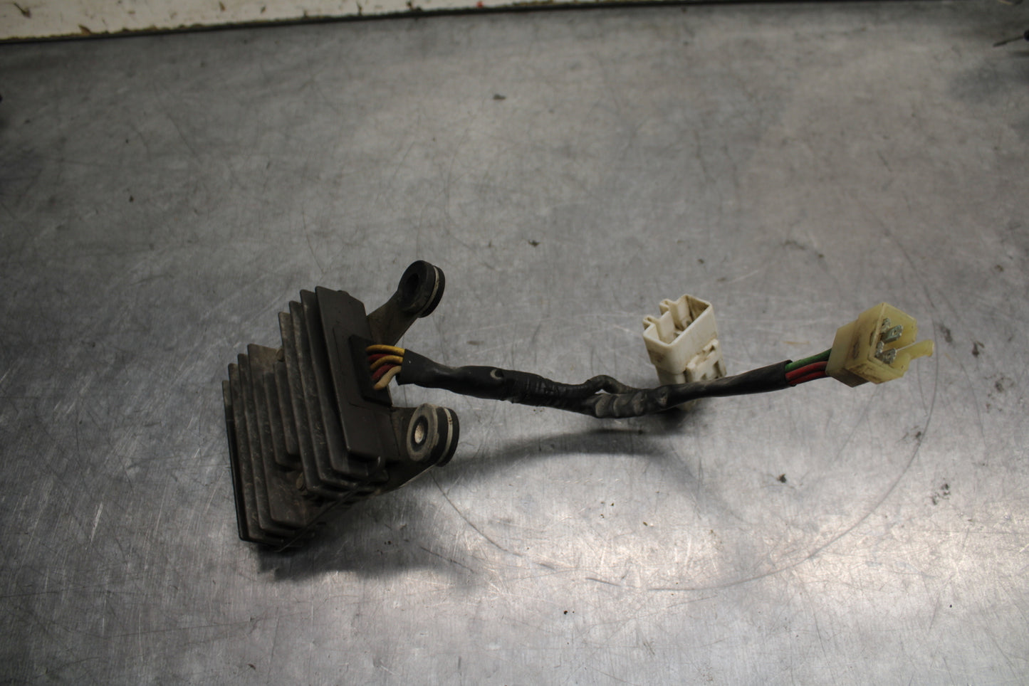 05-06 HONDA CBR600RR RECTIFIER VOLTAGE REGULATOR BB739