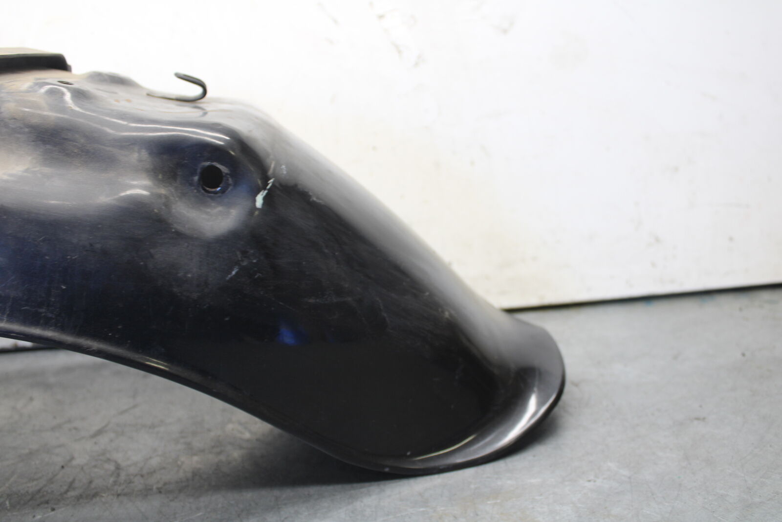 85-86 SUZUKI MADURA 1200 REAR BACK WHEEL FENDER MUD GUARD  BB691