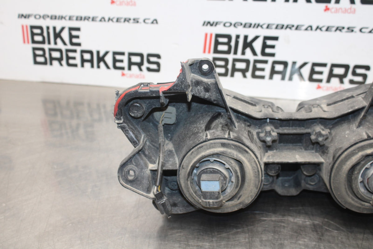 08 KAWASAKI NINJA ZX10R FRONT HEADLIGHT HEAD LIGHT LAMP BB201