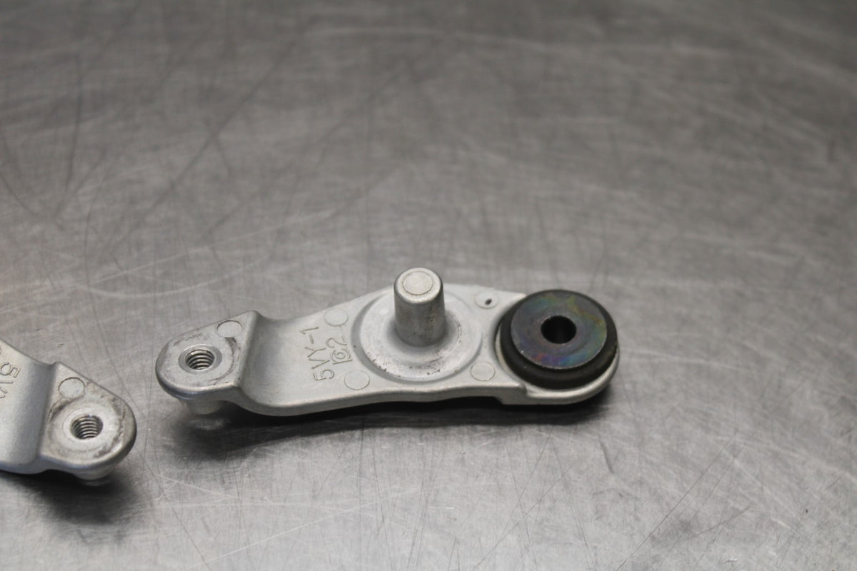 08-16 YAMAHA YZF R6 FRONT GAS TANK BRACKET MOUNT BB929