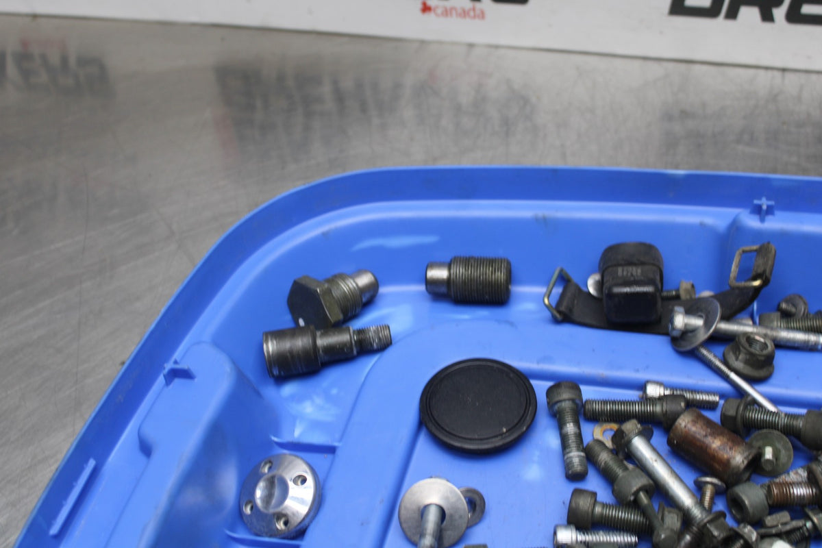 05-09 SUZUKI BOULEVARD C90 MOUNTING BOLTS HARDWARE MOTOR SCREWS BB791