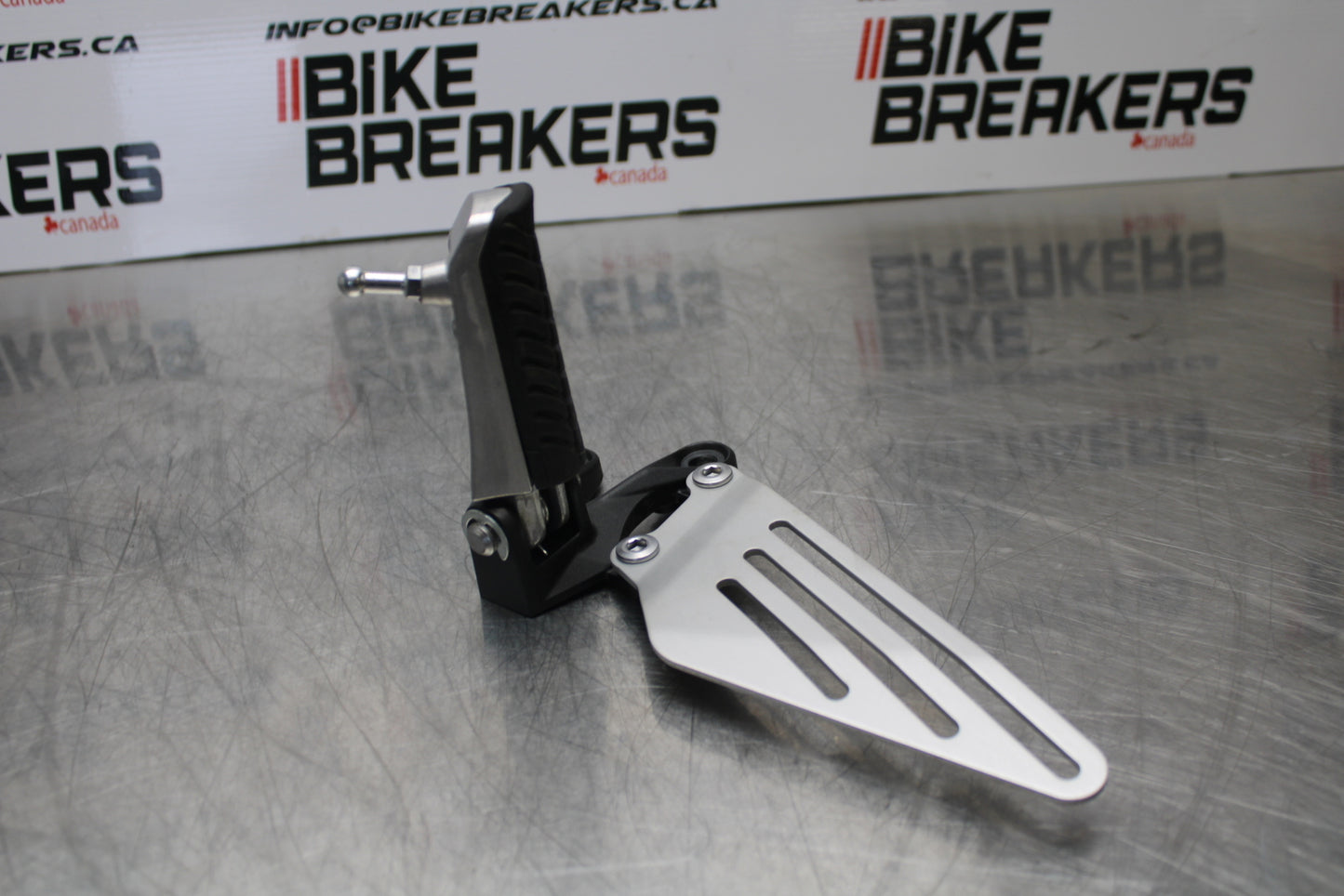 23-24 KAWASAKI NINJA ZX14R NEW!!! LEFT REARSET REAR SET DRIVER FOOT PEG BB153