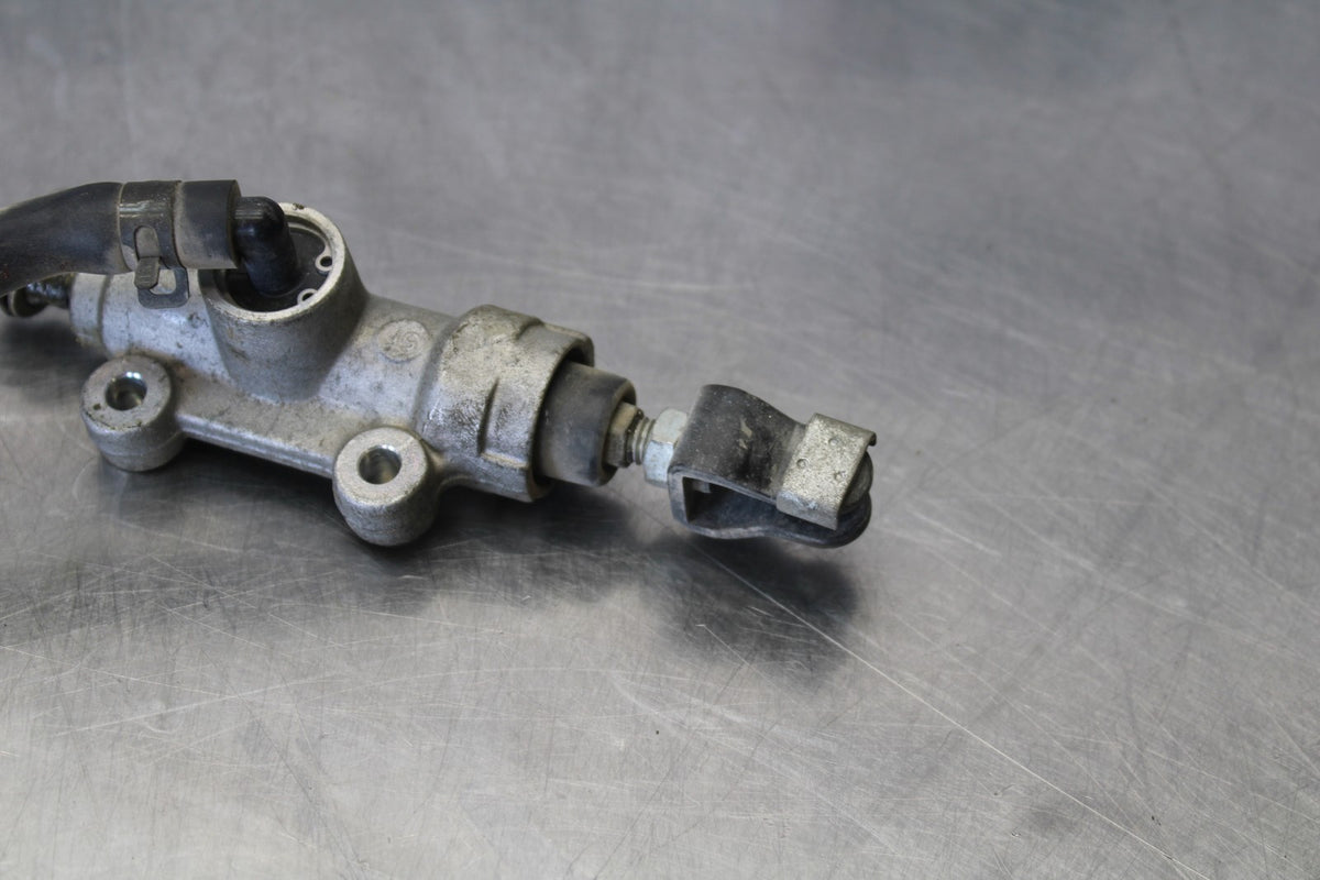 03-08 HONDA VTX1300C REAR BACK BRAKE MASTER CYLINDER W RESERVOIR BB868