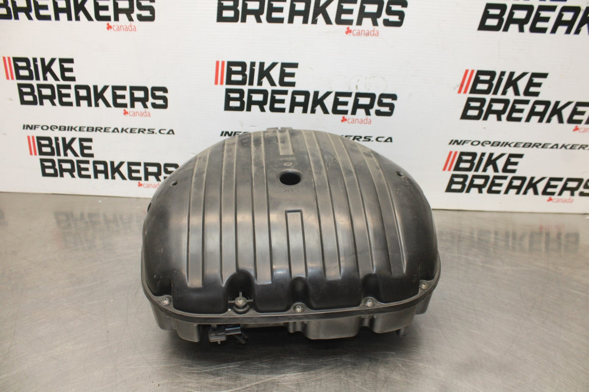 05-06 SUZUKI GSXR1000 AIRBOX AIR INTAKE FILTER BOX BB857