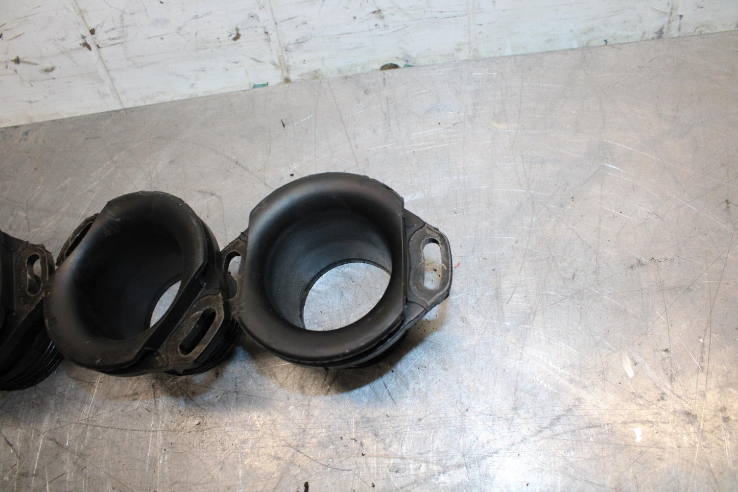 03 KAWASAKI ZX12R AIRBOX INTAKE VELOCITY STACKS BB472