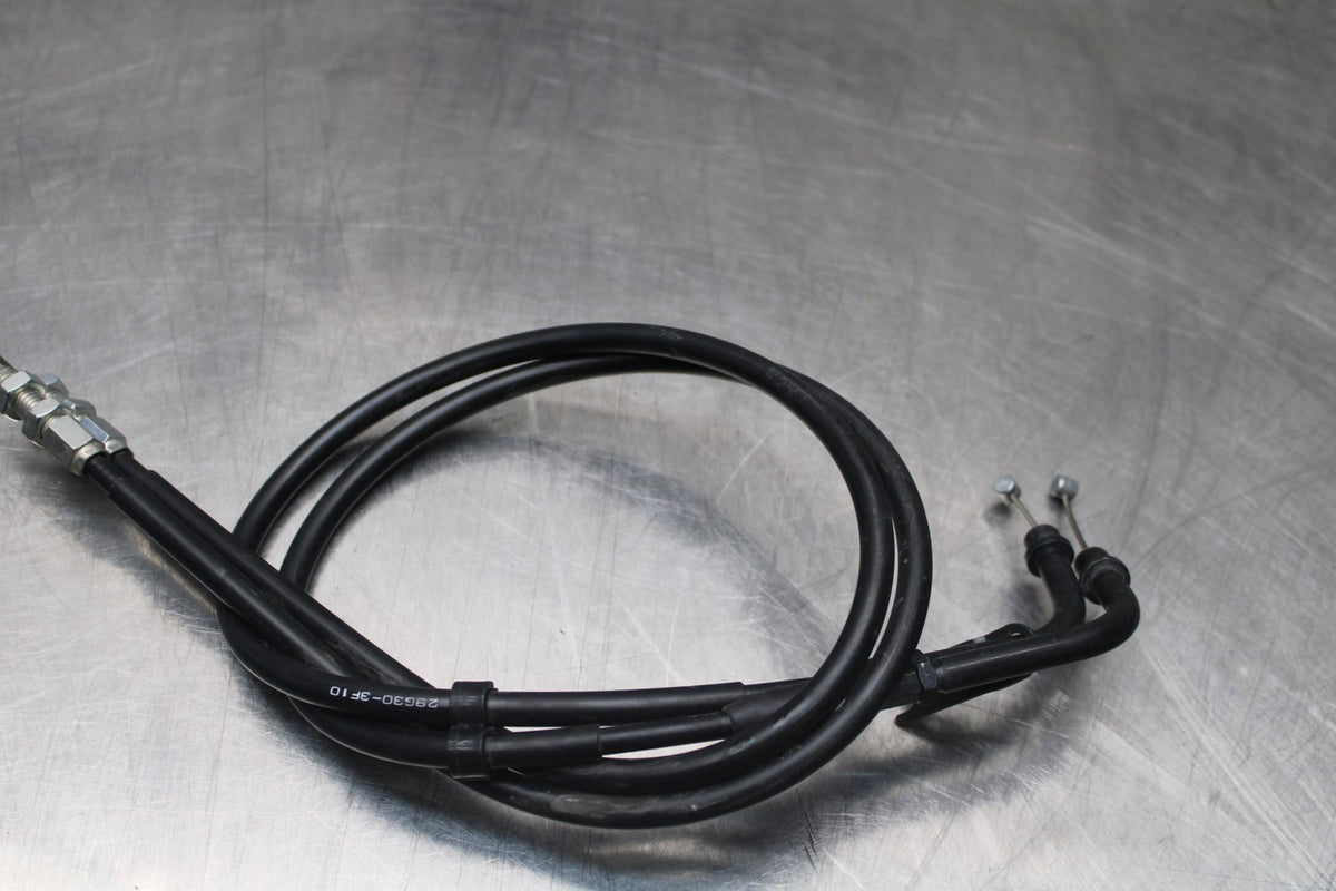 04-05 SUZUKI GSXR600 THROTTLE CABLES LINES BB792