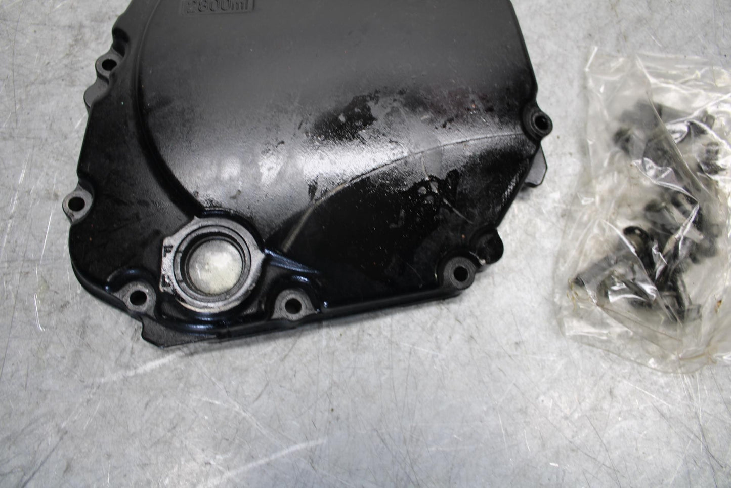 2001 Suzuki GSXR1000 CLUTCH SIDE ENGINE MOTOR COVER 11340-40F00 BB52