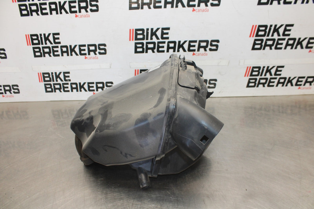 20-23 BMW F900R AIRBOX AIR INTAKE FILTER BOX BB923