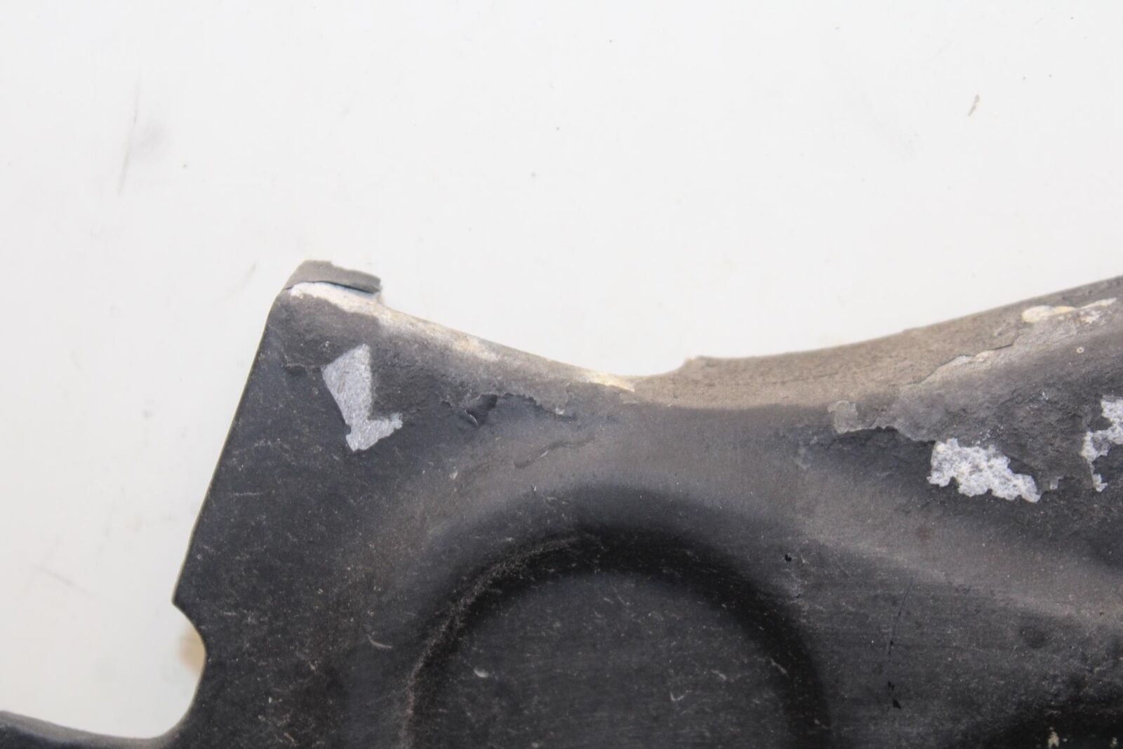 1988 Yamaha FZ600 ENGINE SPROCKET COVER BB601