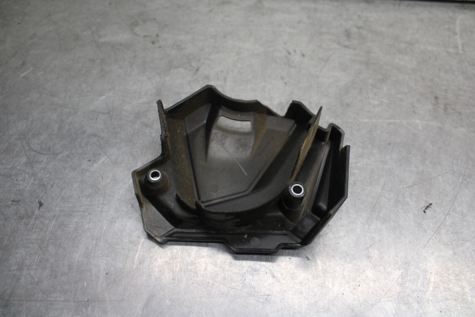 18-24 KAWASAKI NINJA 650 ENGINE SPROCKET COVER BB725