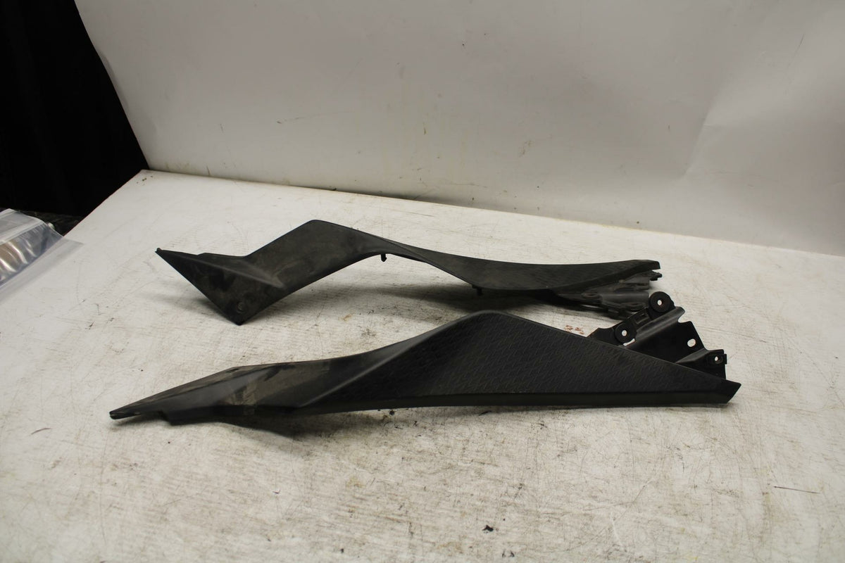 12-13 KAWASAKI EX300 NINJA RIGHT LEFT FRONT SIDE SEAT PANELS TRIMS COWLS BB373