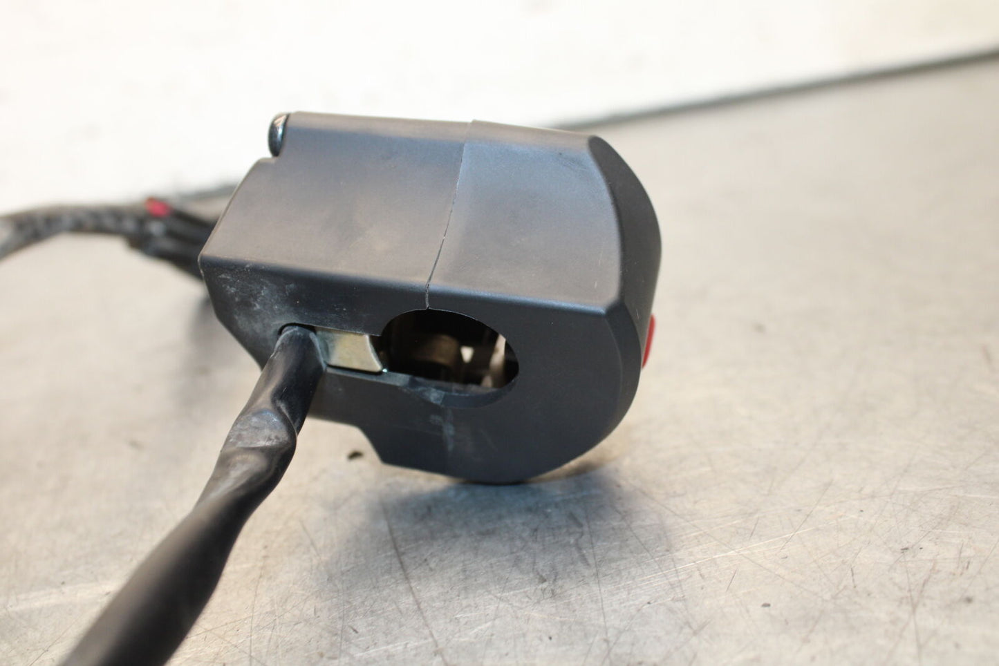 16 KAWASAKI NINJA ZX10R RIGHT HANDLE KILL OFF START SWITCH SWITCHES BB650