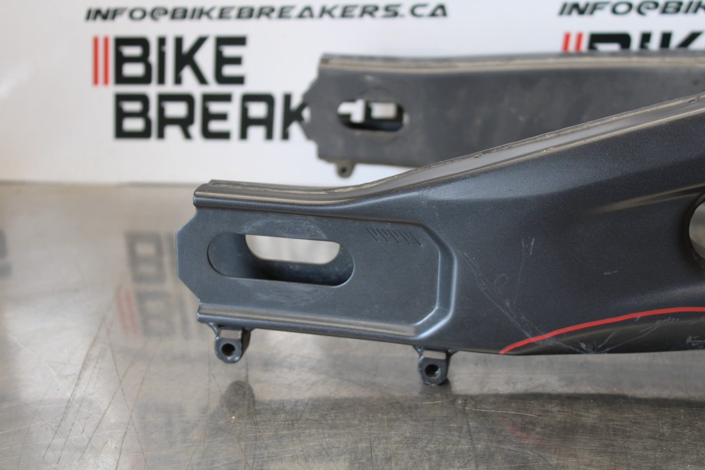 22-25 YAMAHA YZF R7 REAR SWINGARM BACK SUSPENSION SWING ARM BB176