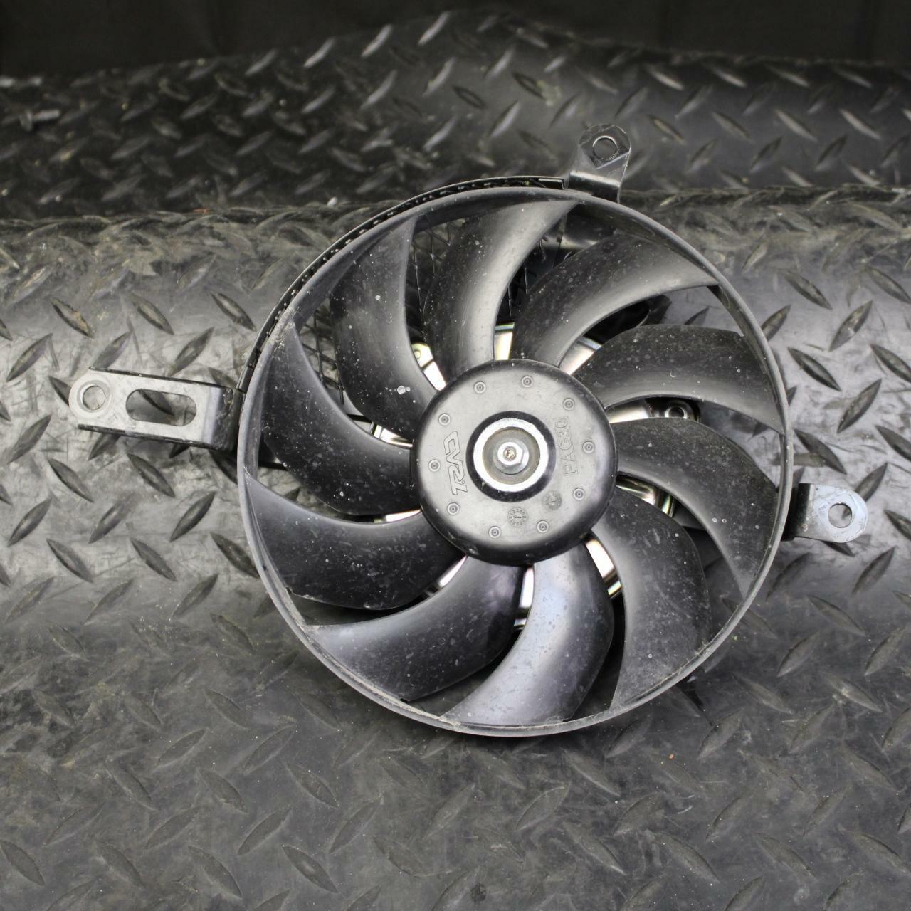 11-17 SUZUKI GSXR750 ENGINE RADIATOR COOLING FAN BB 182