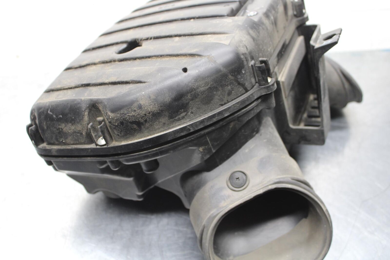 2015 Suzuki GSXR750 AIRBOX AIR INTAKE FILTER BOX BB595
