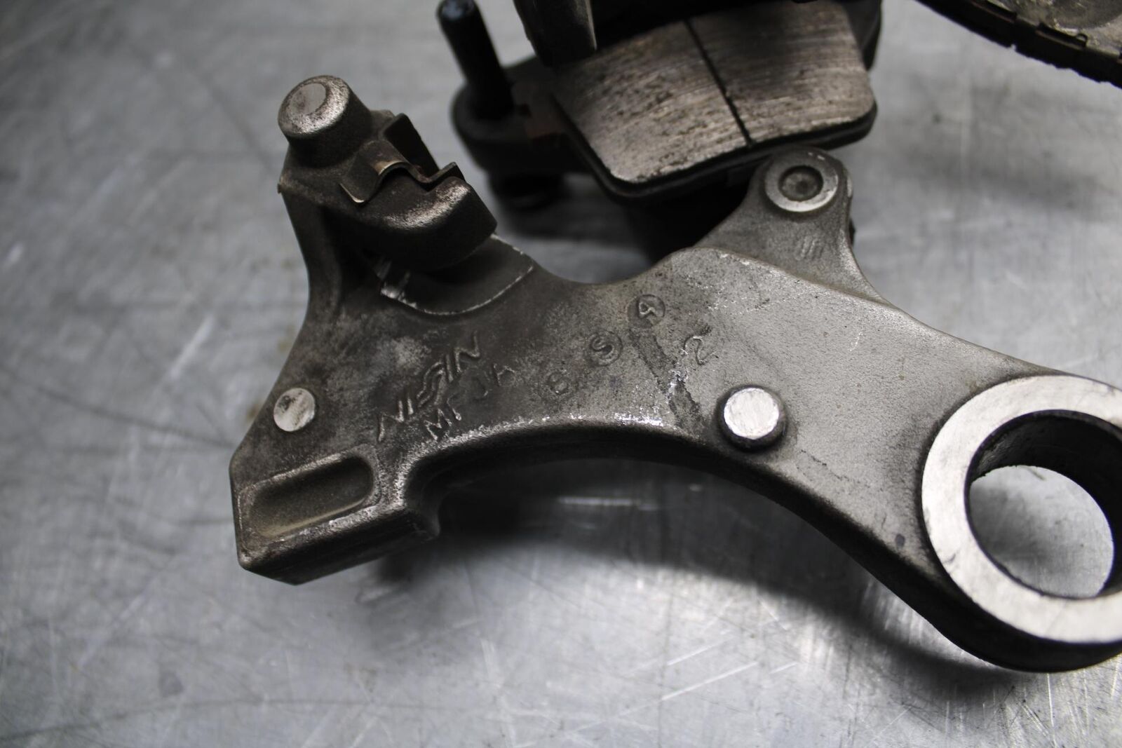 09-12 HONDA CBR600RR REAR  BRAKE CALIPER W MOUNT BRACKET 43150-MFJ-A51 BB450