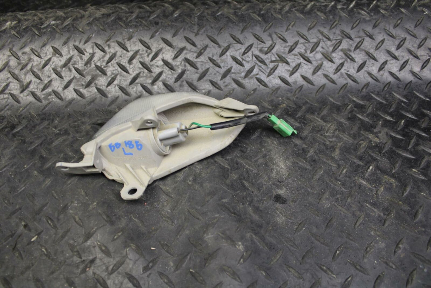 06-07 KAWASAKI NINJA ZX10R LEFT FRONT TURN SIGNAL LIGHT INDICATOR  BB186