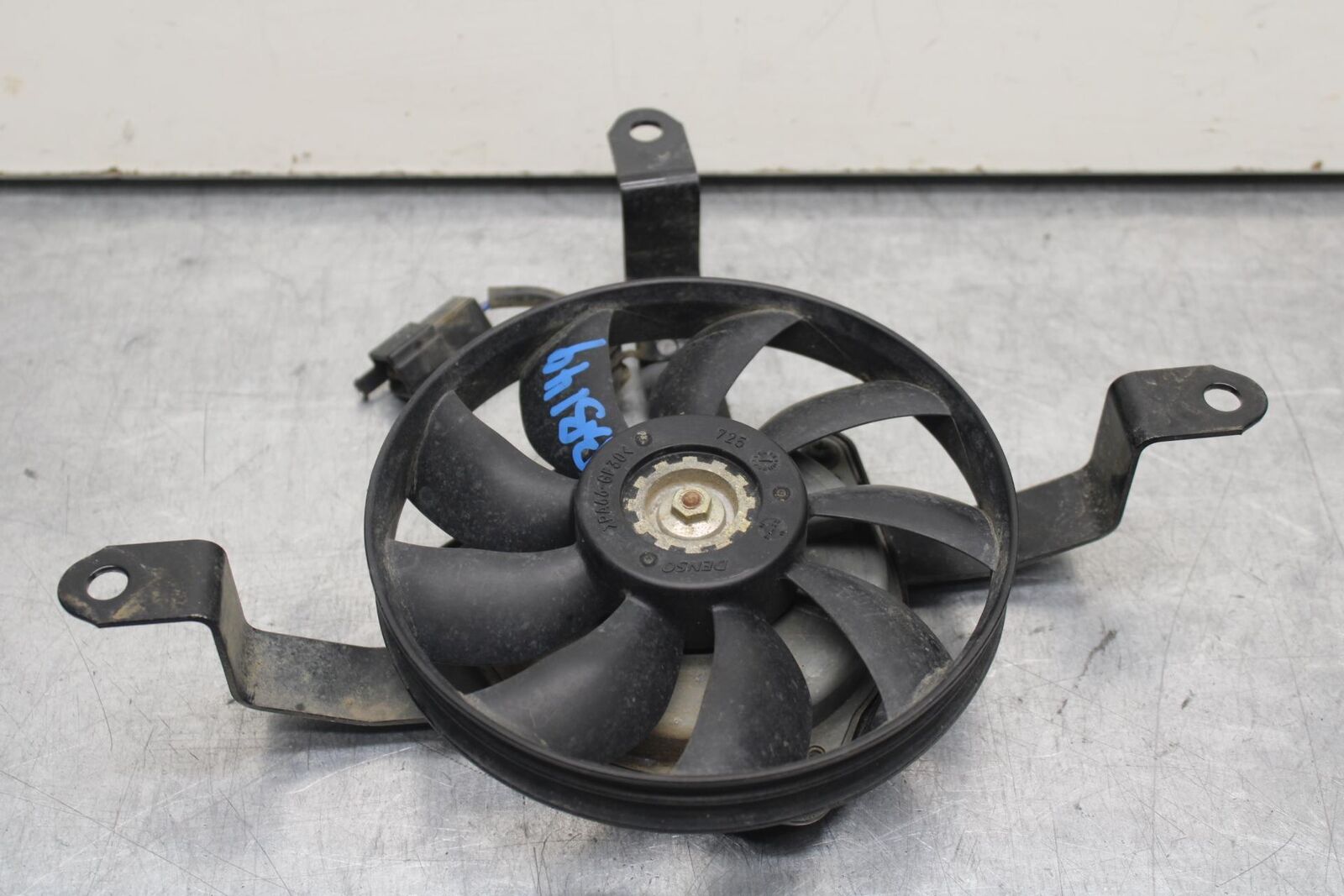 2009 Kawasaki Ninja 250R EX250J ENGINE RADIATOR COOLING FAN BB87