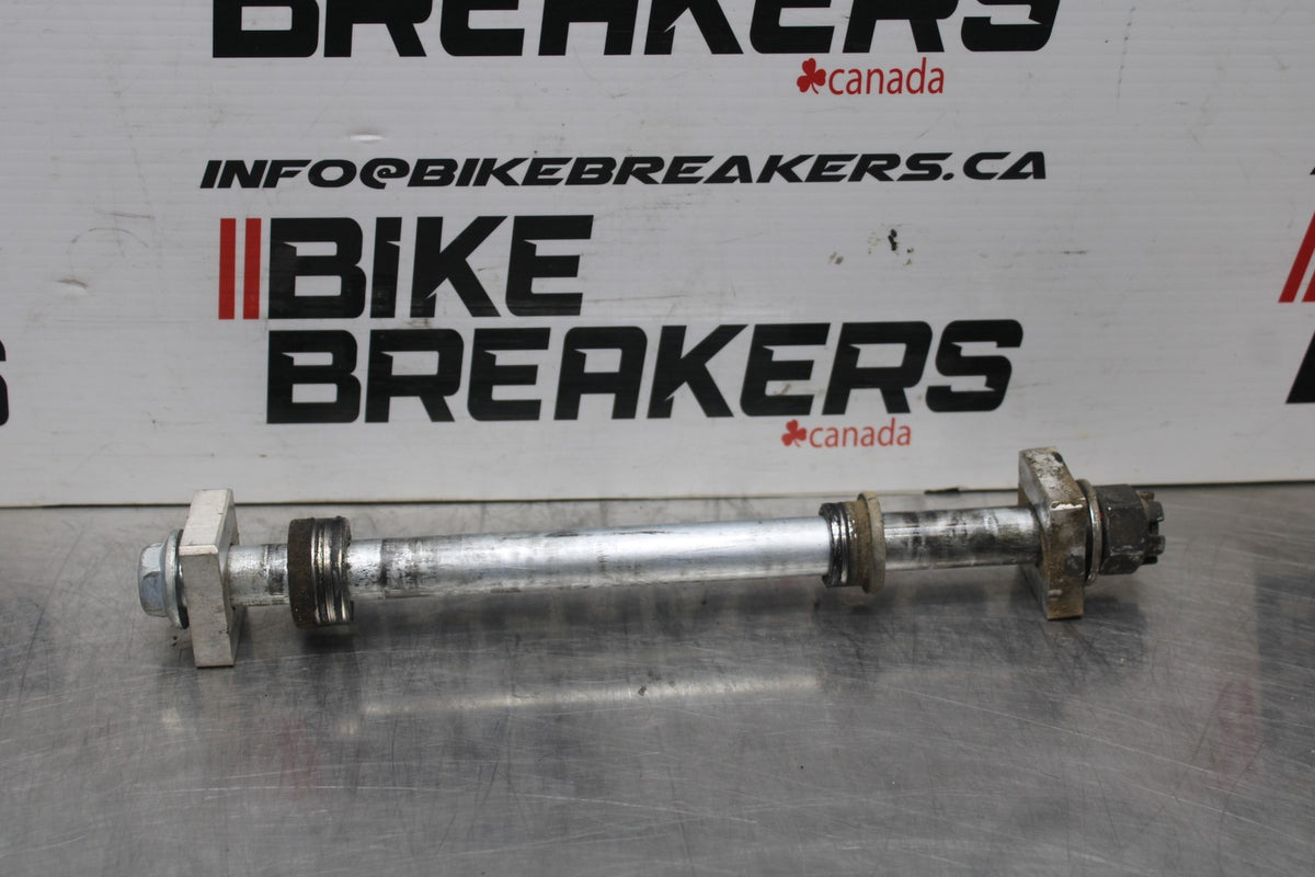 13 KAWASAKI NINJA 650 EX650F ABS REAR AXLE BACK WHEEL RIM PIVOT BOLT AXEL BB828