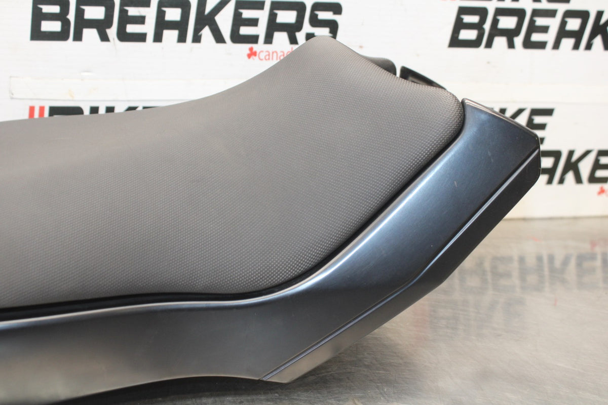 12 KAWASAKI NINJA 650 EX650E FRONT DRIVERS SEAT PAD SADDLE PILLION BB926