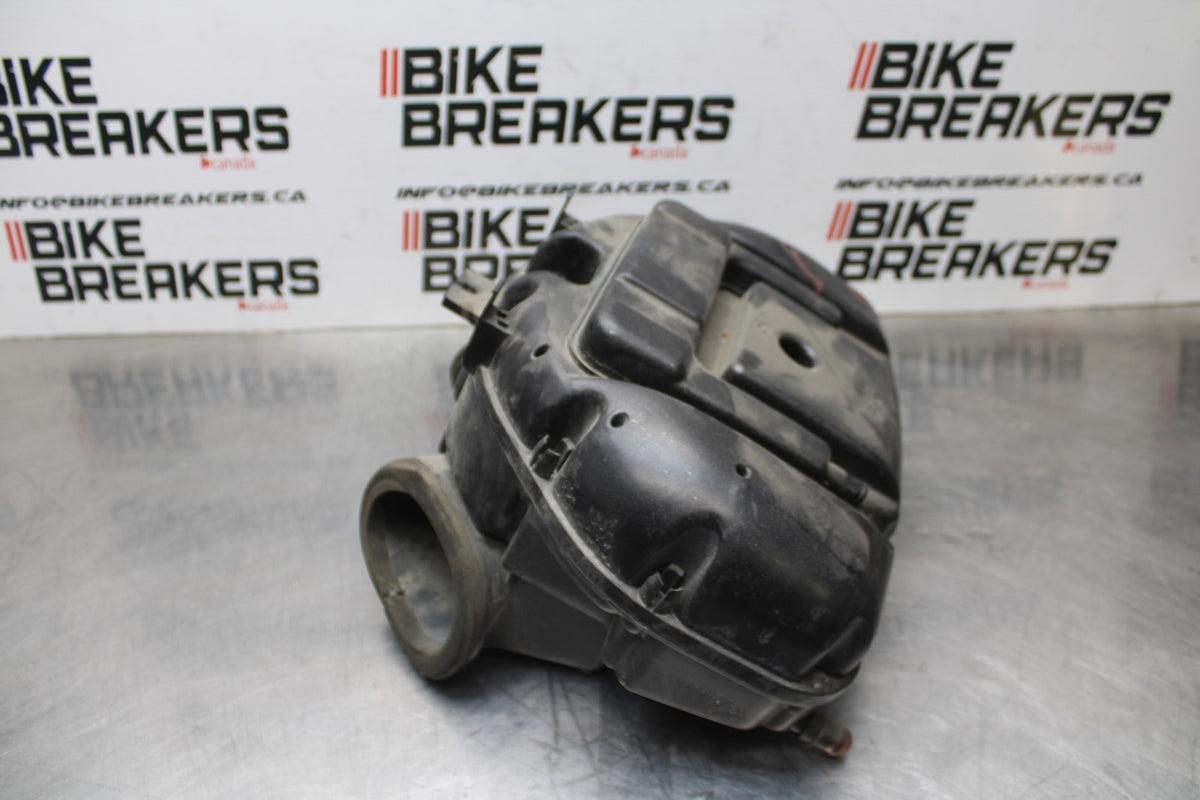 06-07 SUZUKI GSXR600 AIRBOX AIR INTAKE FILTER BOX BB836