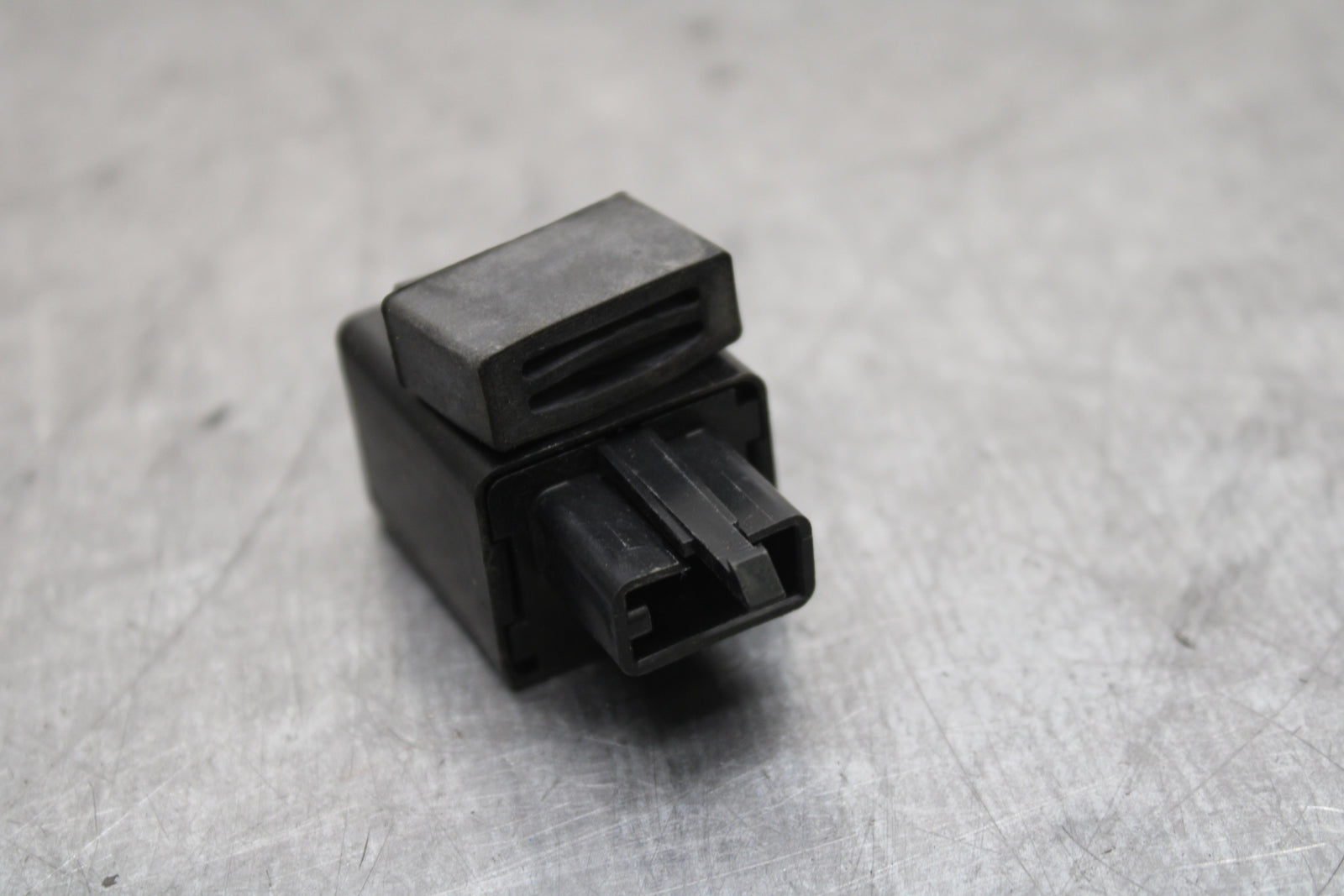 13-18 KAWASAKI NINJA ZX6R TURN SIGNAL BLINKER RELAY FLASHER SWITCH BB130