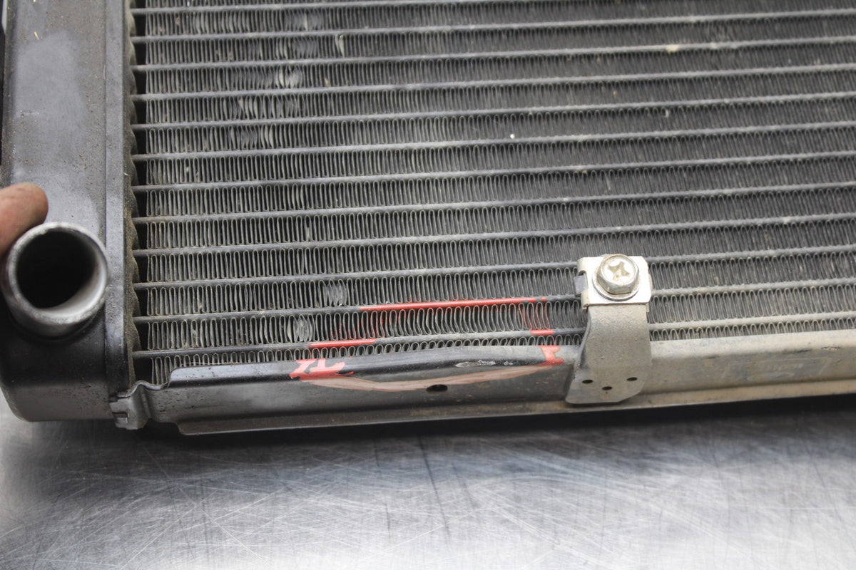 15 TRIUMPH TIGER 800 ENGINE RADIATOR MOTOR COOLER COOLING RADIATER BB873