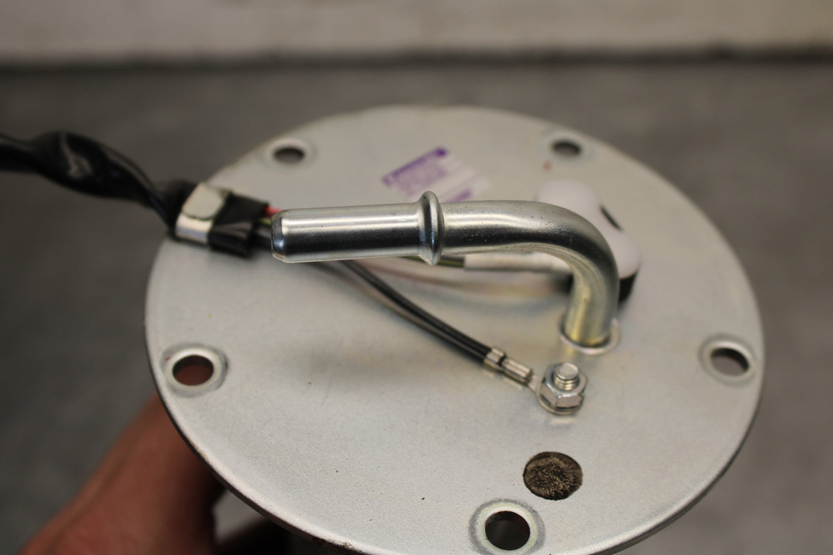18-23 KAWASAKI NINJA 400 FUEL PUMP GAS PETROL SENDER UNIT BB660