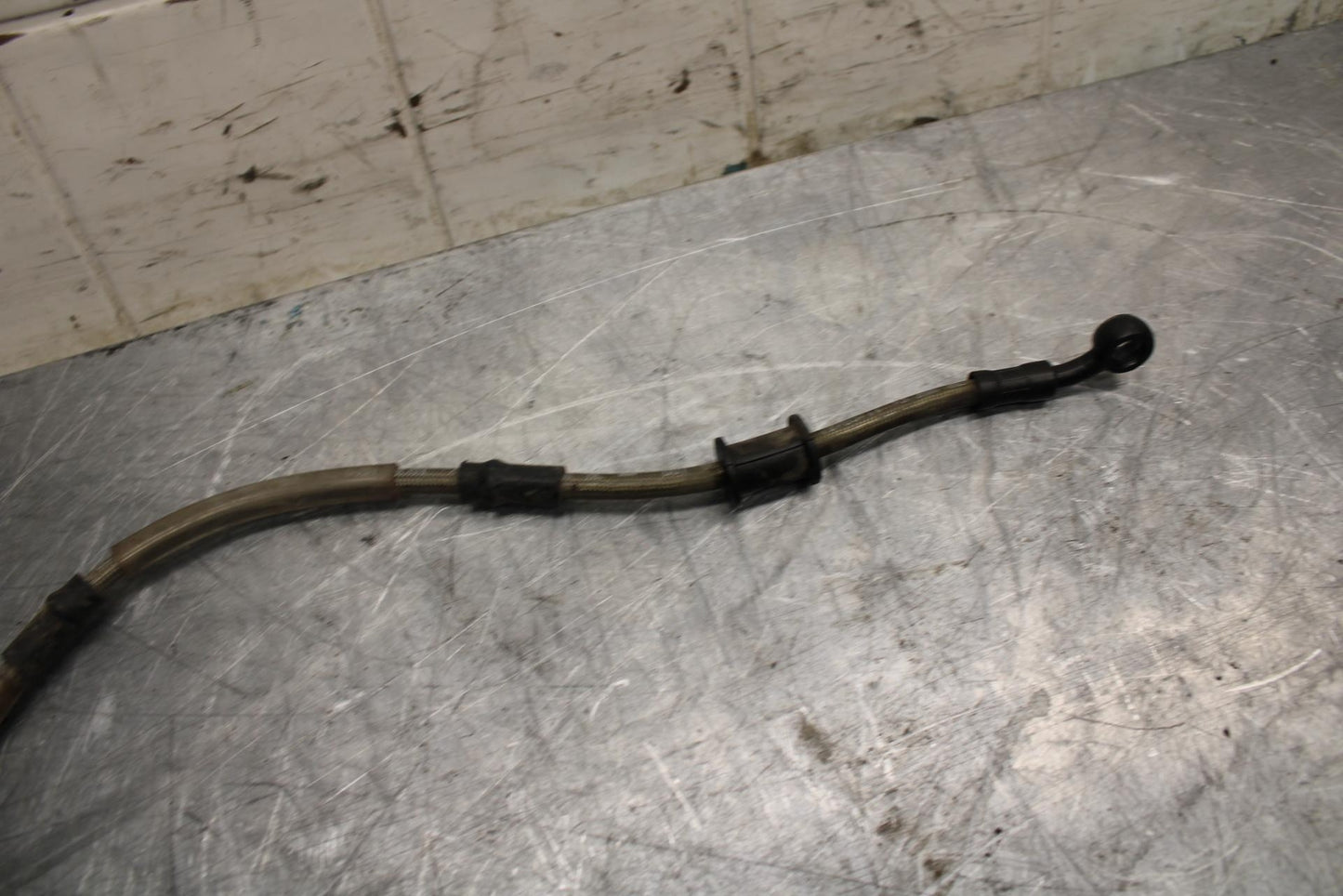 18 YAMAHA YZF R1  FRONT BRAKE CALIPER HOSES LINES BB473