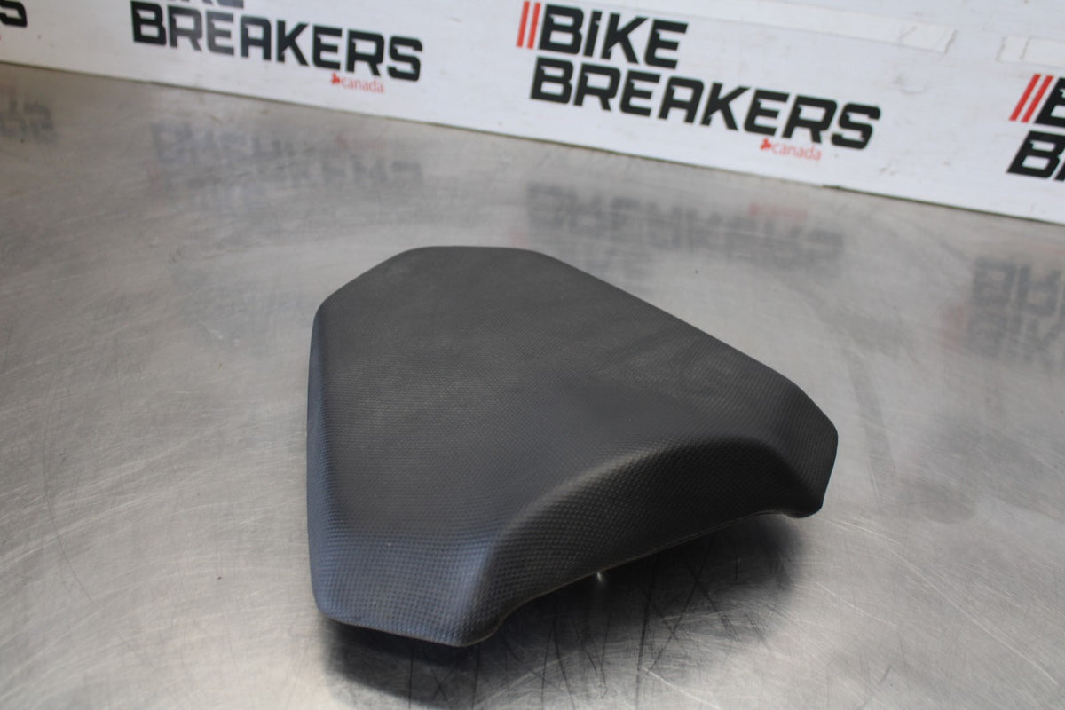 16 HONDA CB500F ABS REAR BACK PASSENGER TANDEM SEAT PAD SADDLE PILLION BB930