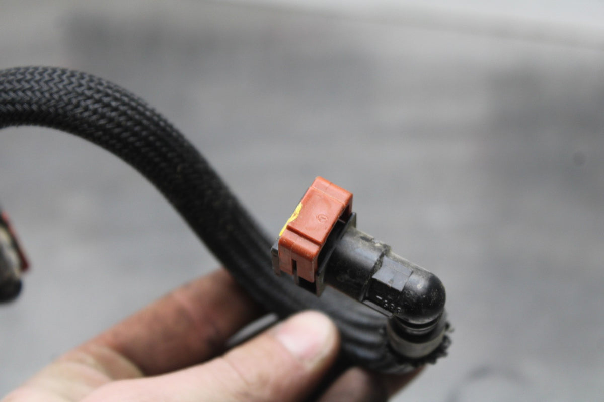 23-26 KAWASAKI NINJA ZX4RR FUEL HOSE GAS LINE TUBE PIPE BB872