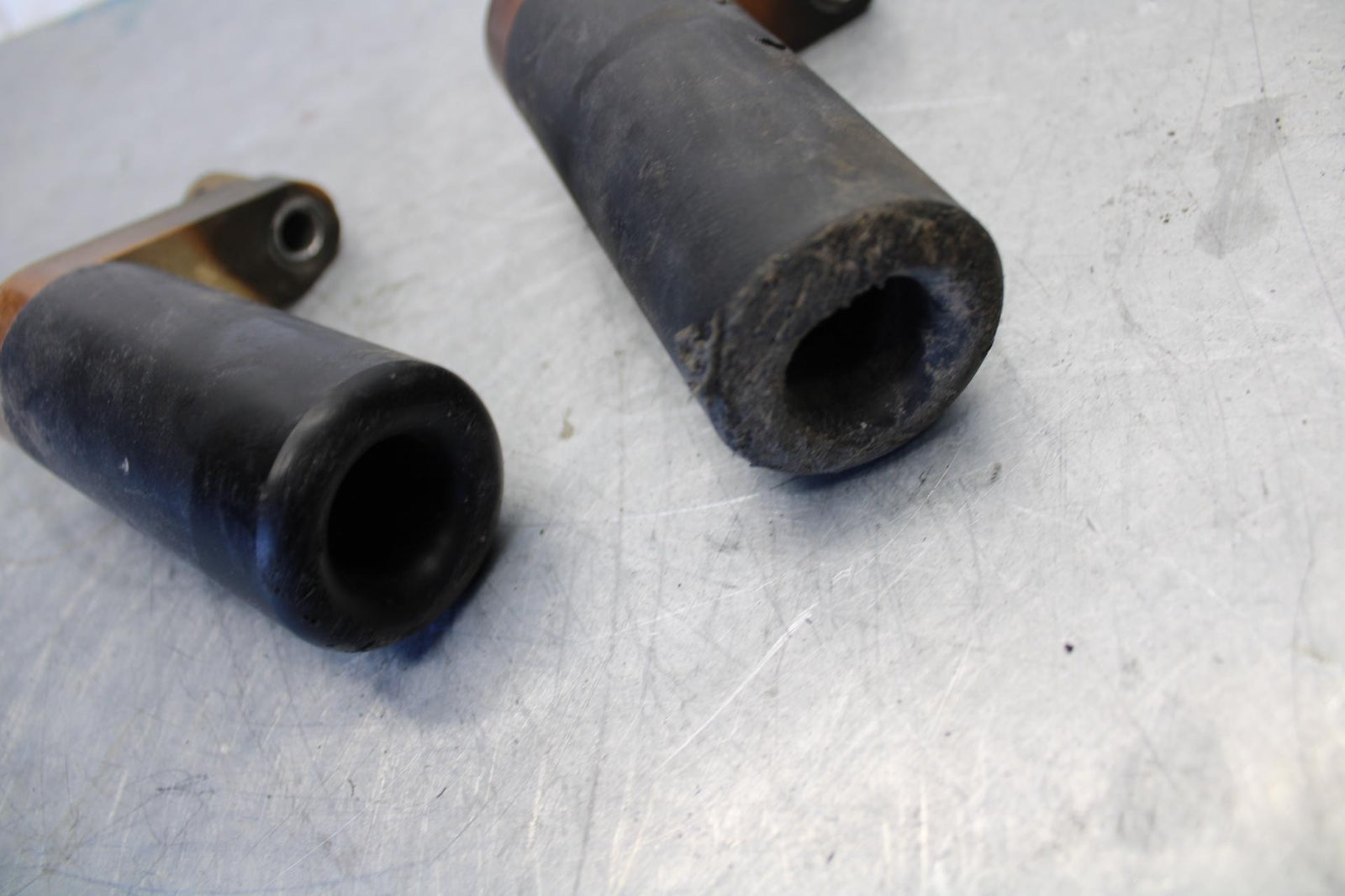 07-08 YAMAHA YZF R1 FRAME SLIDERS SET BB439