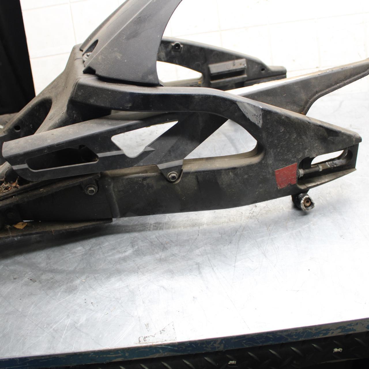 2008 Suzuki GSXR1000 SWINGARM BACK SUSPENSION SWING ARM 61000-21H00-YAP BB519