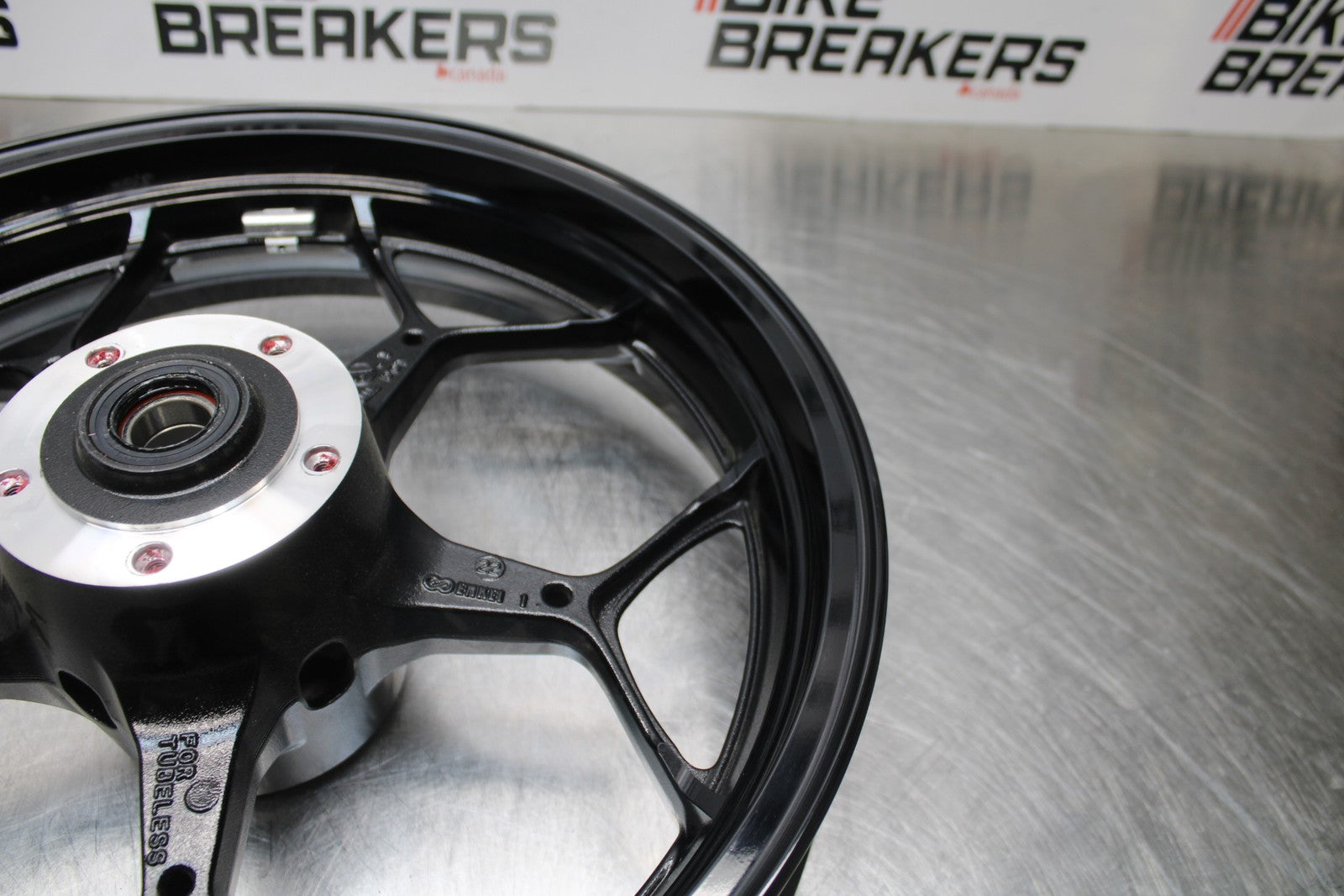 23-24 KAWASAKI NINJA ZX14R FRONT WHEEL FRONT RIM BB169