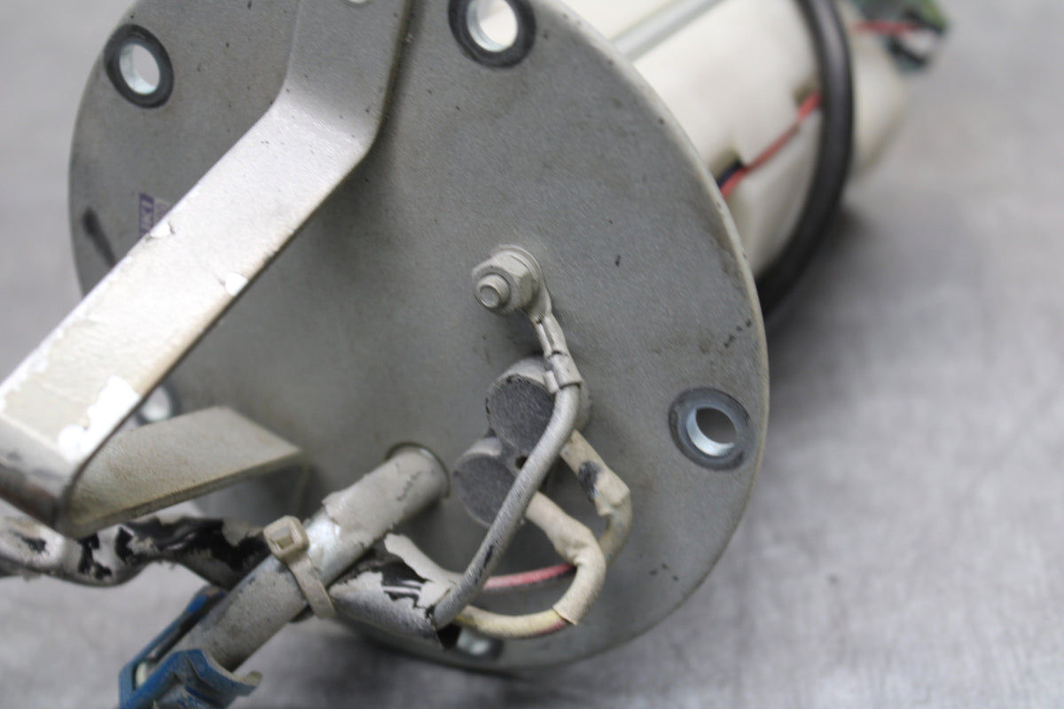 08-10 SUZUKI GSXR 600 FUEL PUMP GAS PETROL SENDER UNIT BB753