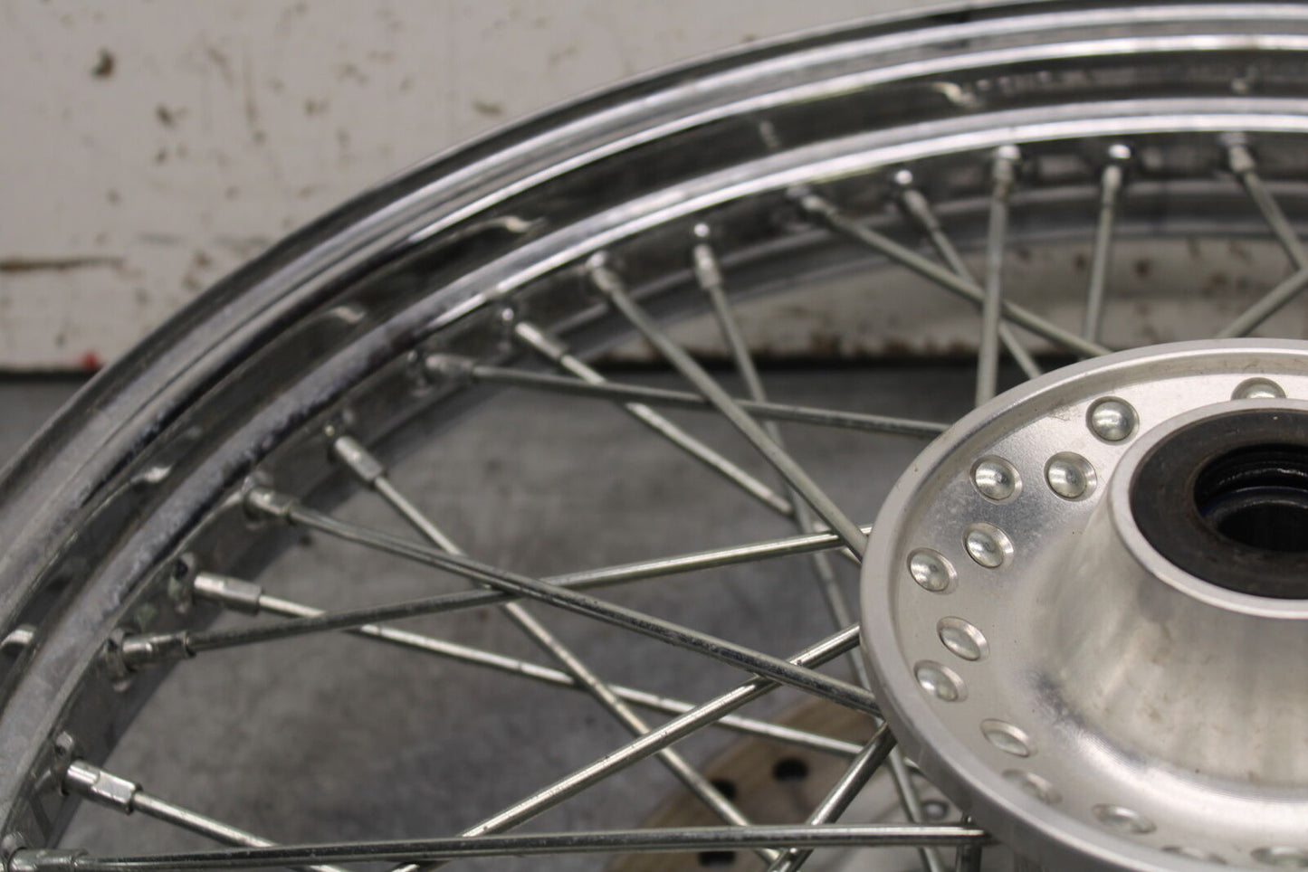10-13 HONDA SHADOW RS 750 VT750RS FRONT WHEEL AND BRAKE DISC ROTOR BB718